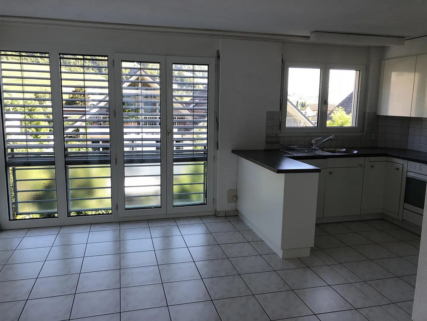 4.5 Room Apartment - Photo 4 of 7