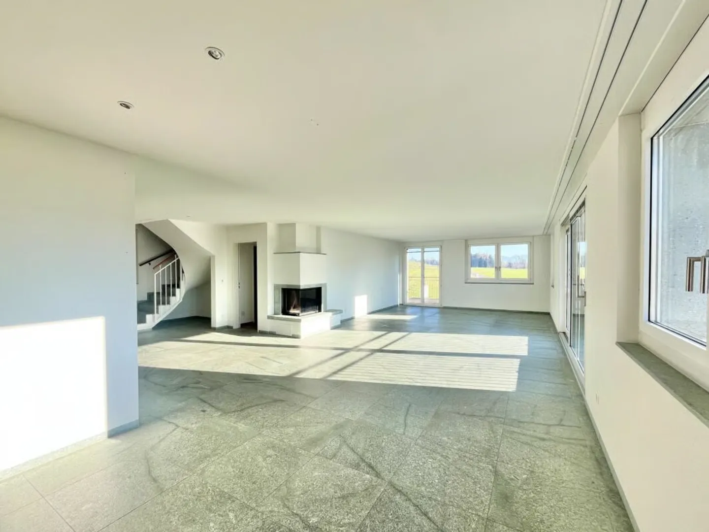 Stilvolles 5.5-Zimmer-Penthouse - Foto 5 von 11