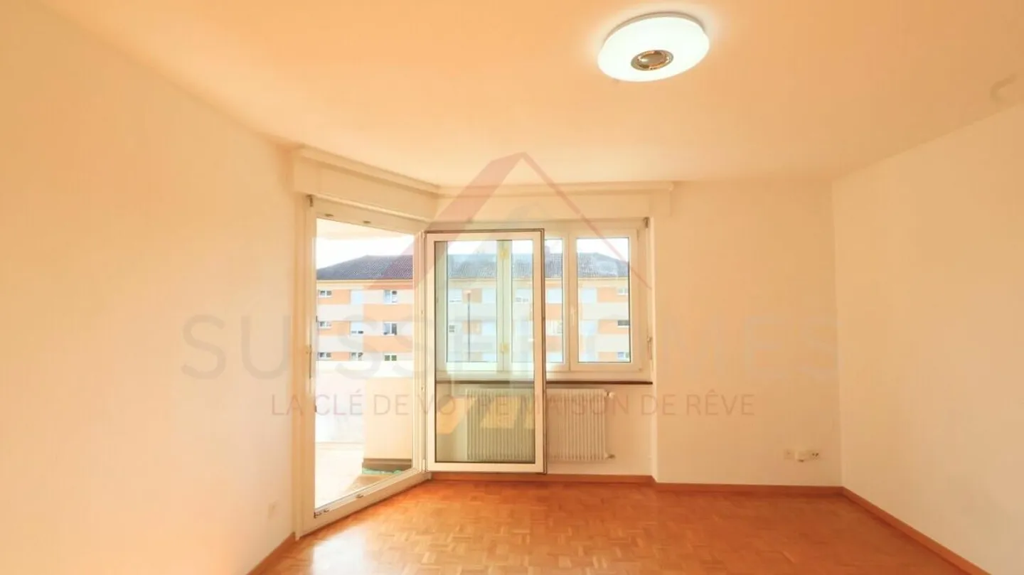 Delémont - Appartamento pratico e luminoso, vicino ai servizi - Foto 4 di 18