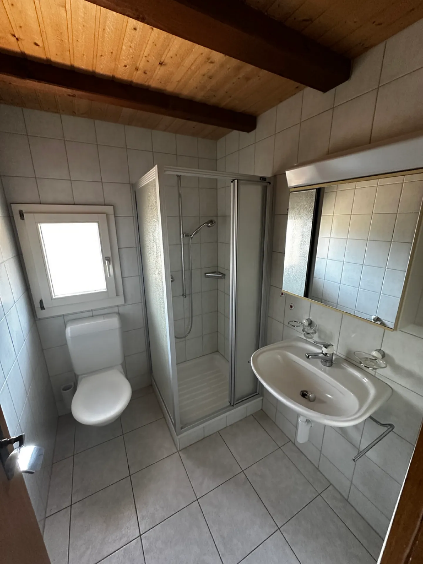 Cozy apartment in a family-friendly residential area - Photo 8 of 9