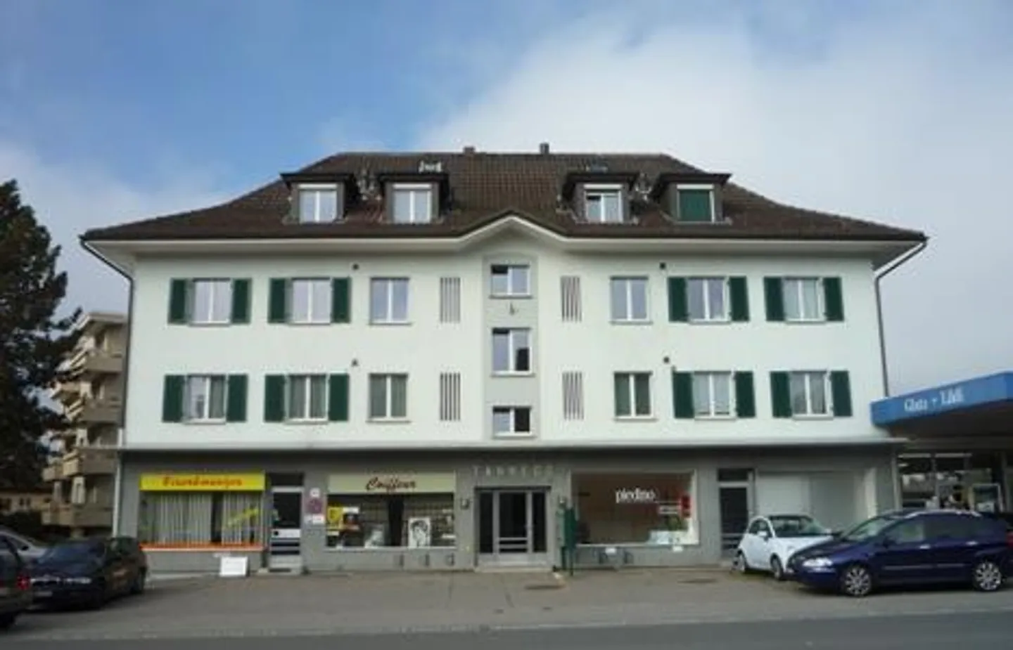 Casa plurifamiliare, abitazione e commercio - Foto 5 di 22