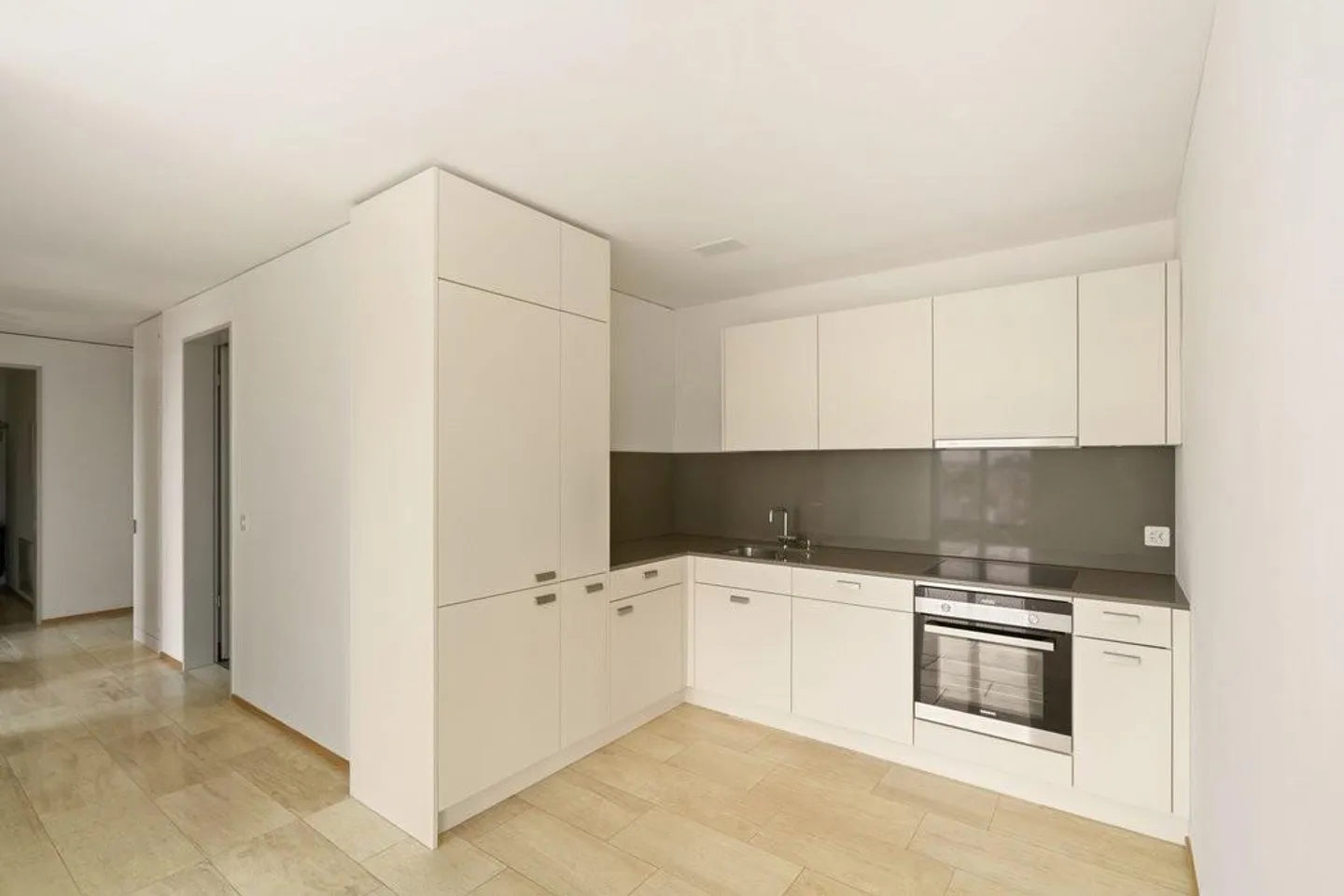 AFFITTARE SENZA CAUZIONE - Vivere a Stettbach Mitte - Foto 2 di 9