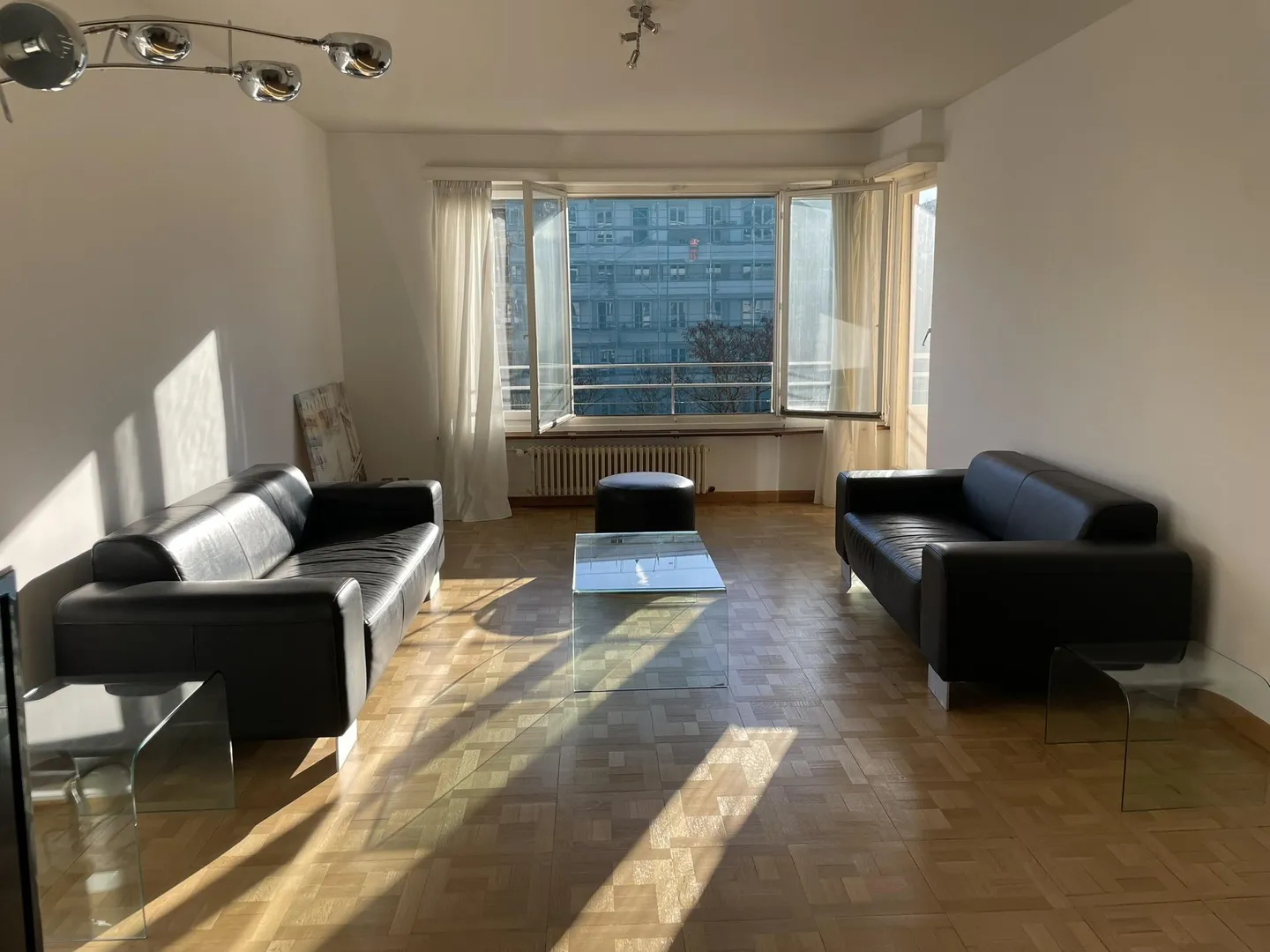 4 1/2 Pieces Contemporary in the Heart of Florissant - Photo 3 of 15