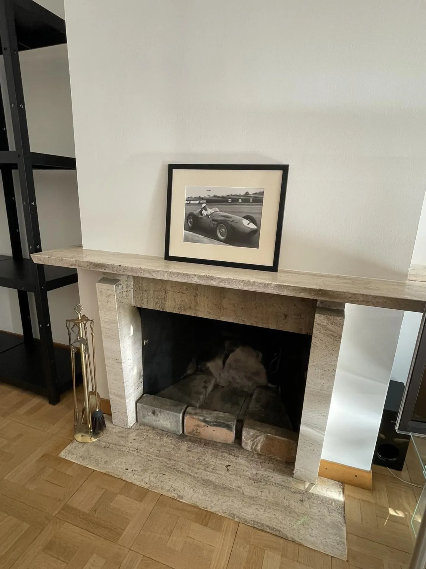 4 1/2 Pieces Contemporary in the Heart of Florissant - Photo 4 of 15