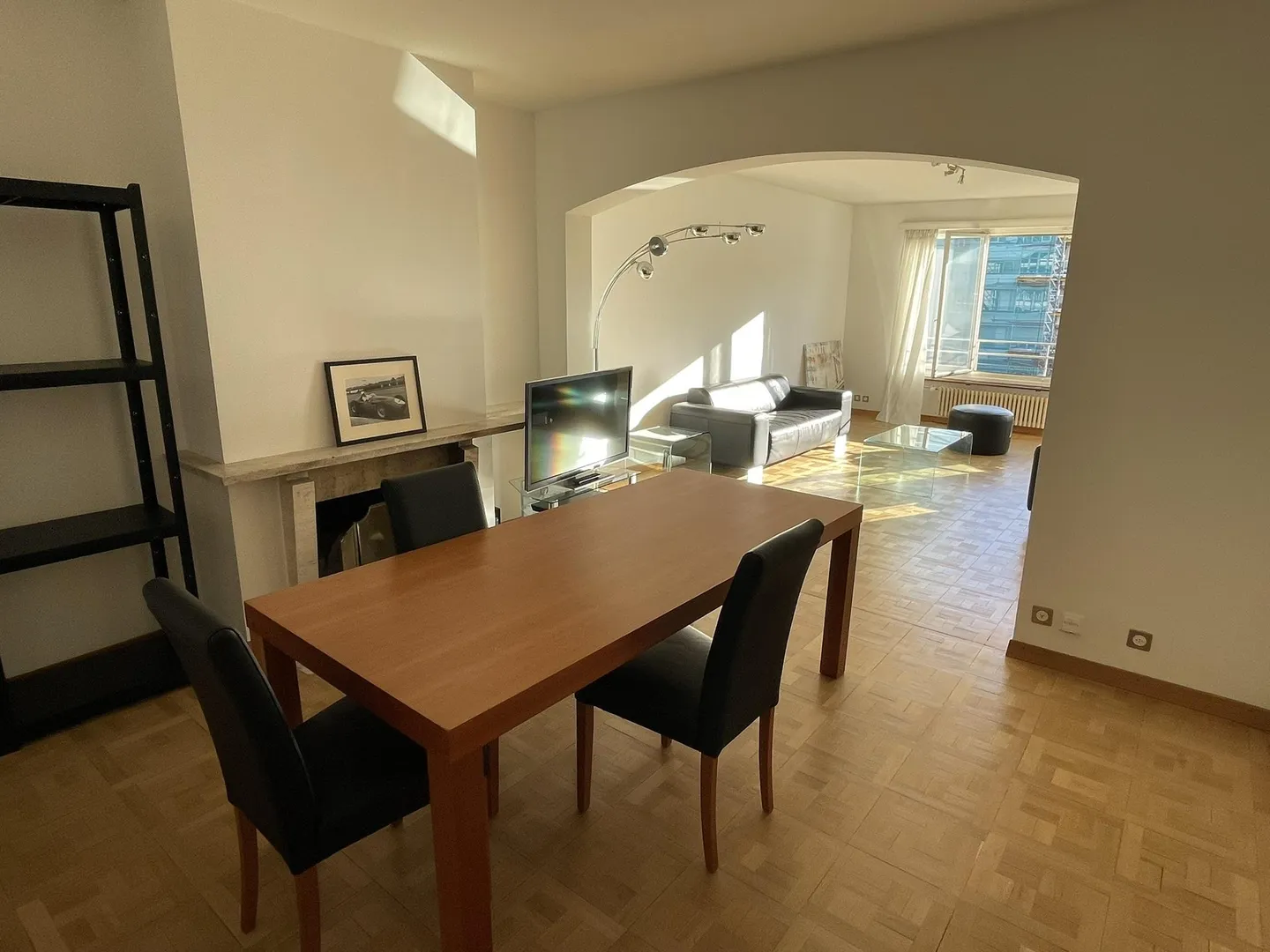 4 1/2 Pieces Contemporary in the Heart of Florissant - Photo 5 of 15