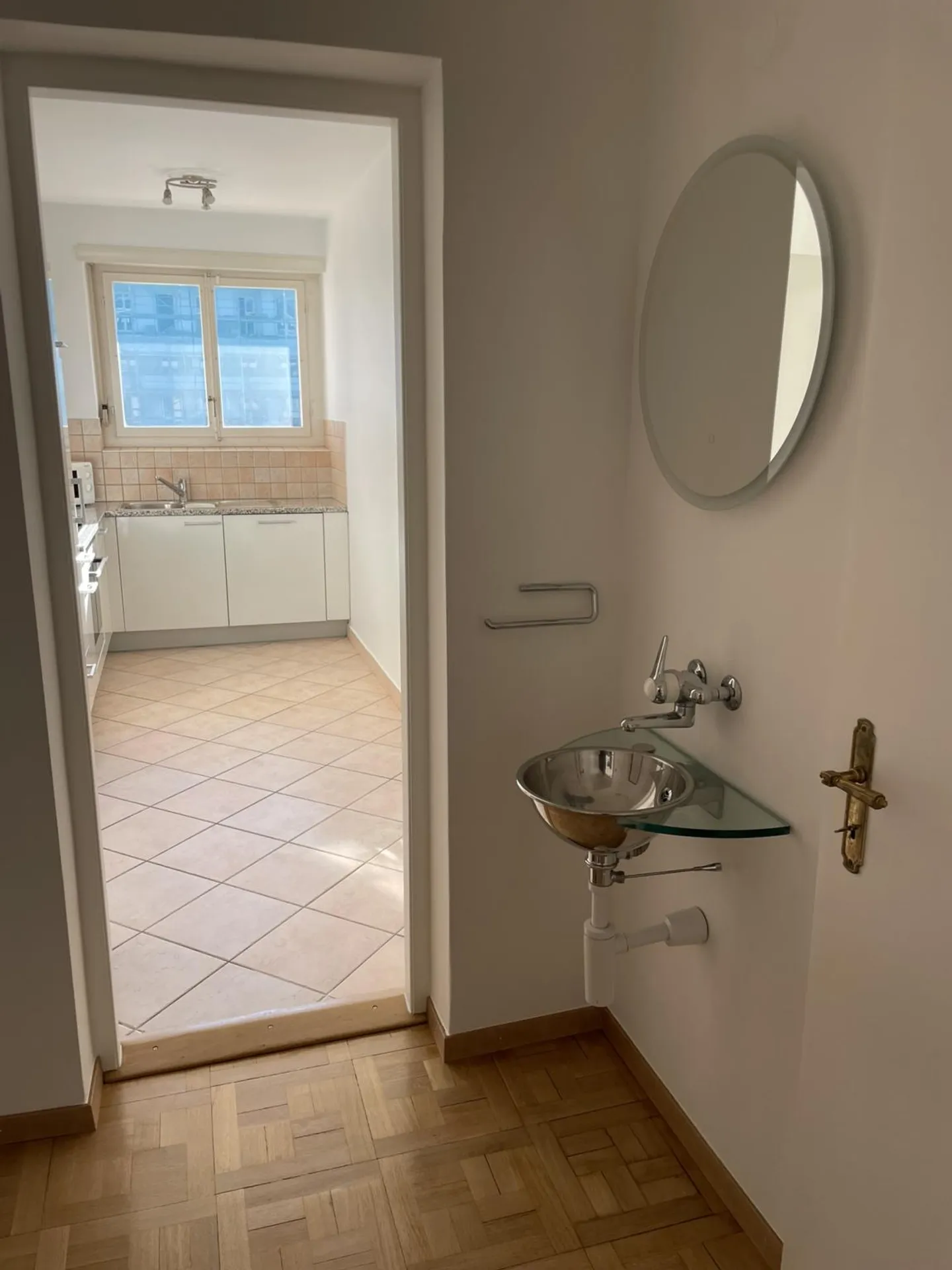 4 1/2 Pieces Contemporary in the Heart of Florissant - Photo 7 of 15