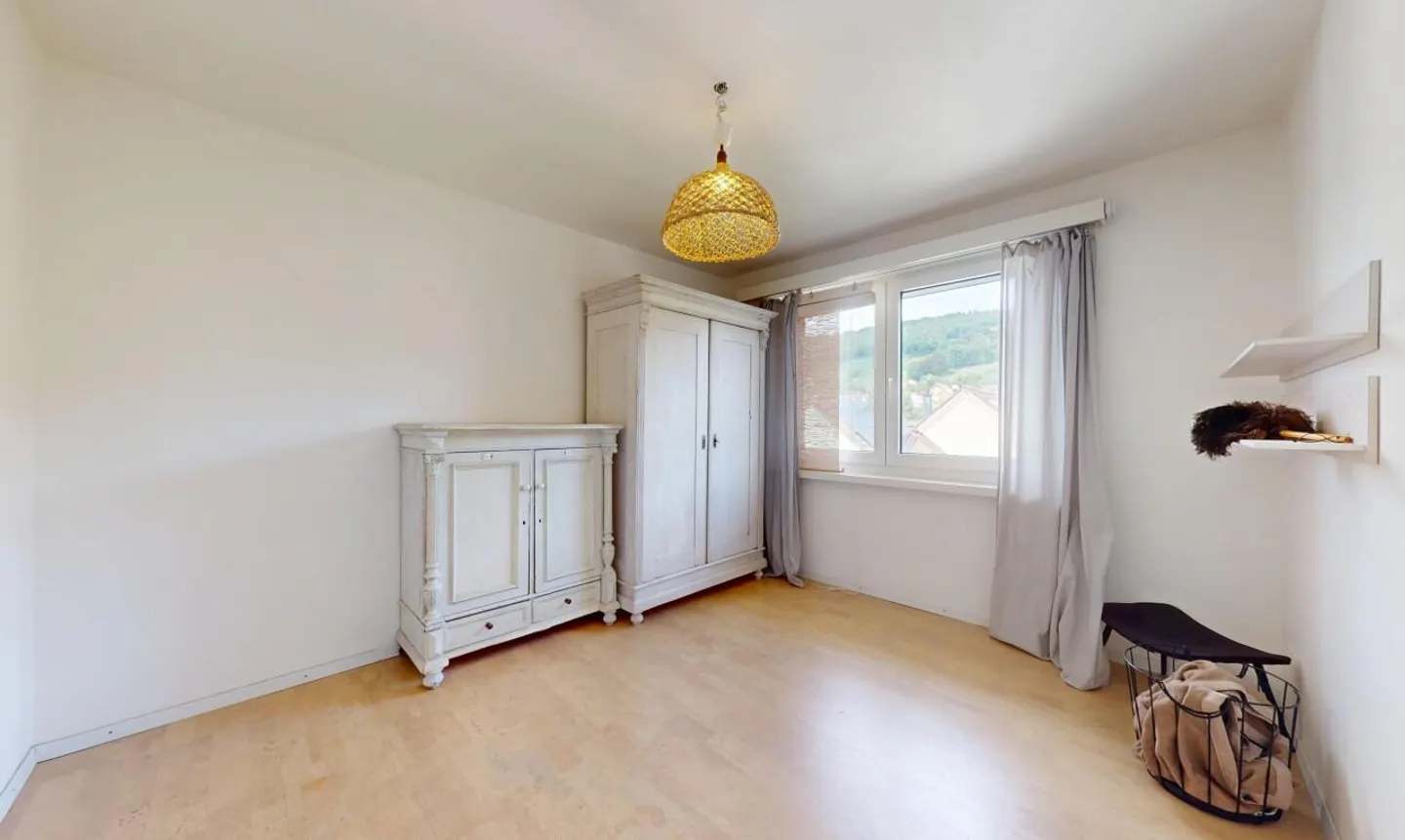 Appartement spacieux de 6,5 pièces sur son propre étage entier ! - Photo 8 sur 11