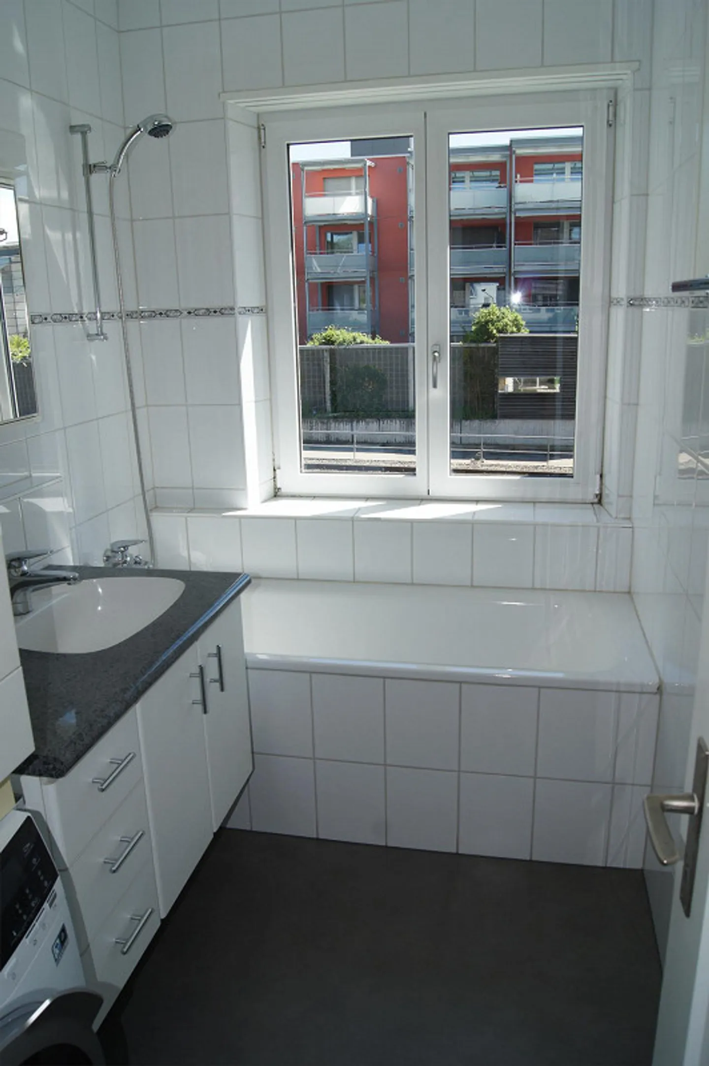Casa plurifamiliare, abitazione e commercio - Foto 15 di 22