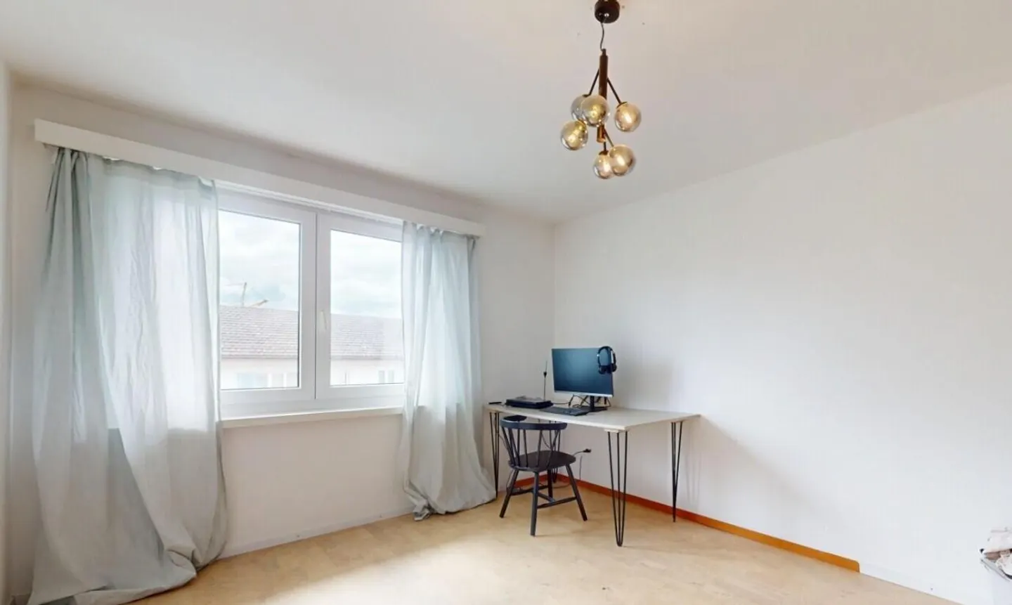 Appartement spacieux de 6,5 pièces sur son propre étage entier ! - Photo 10 sur 11