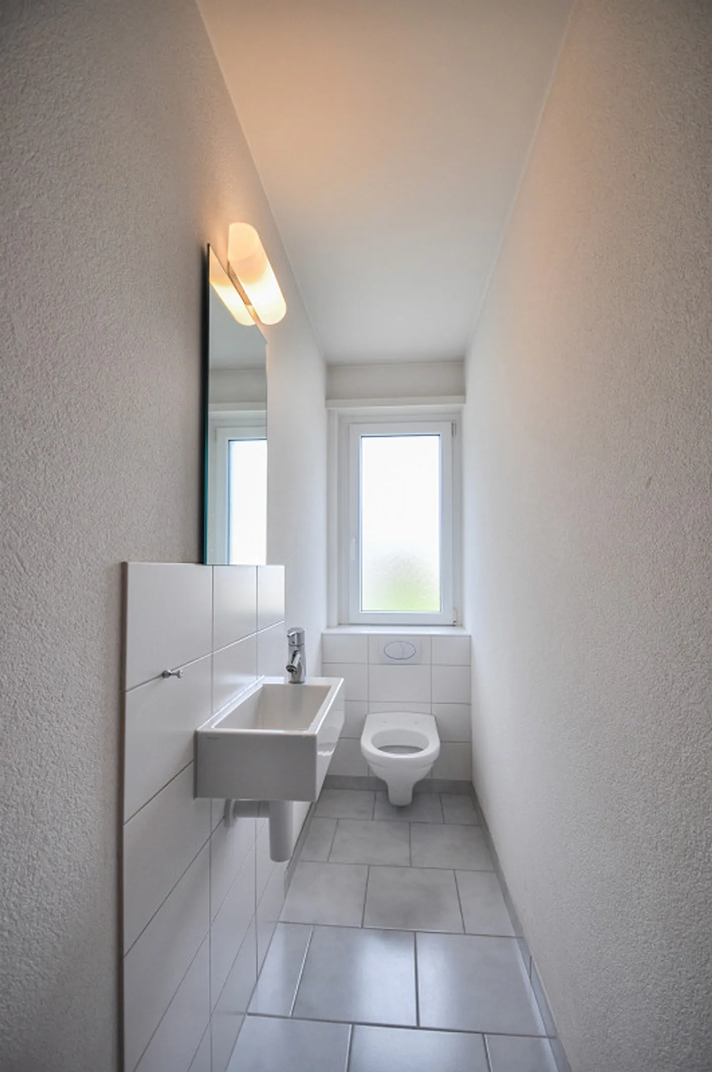 Appartamento di 4 stanze situato in un luogo tranquillo nel verde - Foto 6 di 12