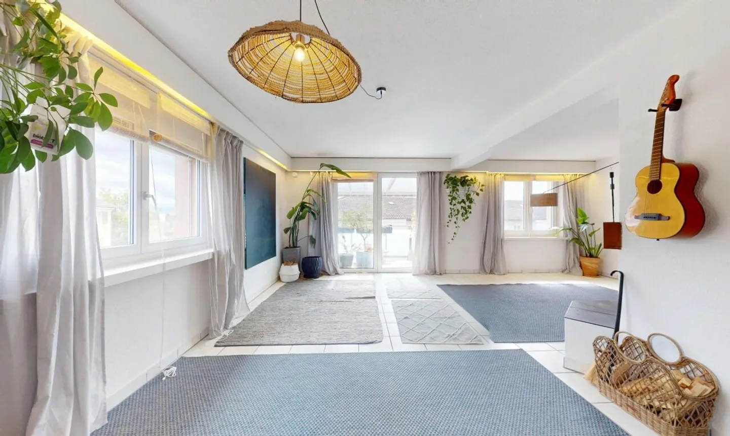 Appartement spacieux de 6,5 pièces sur son propre étage entier ! - Photo 5 sur 11