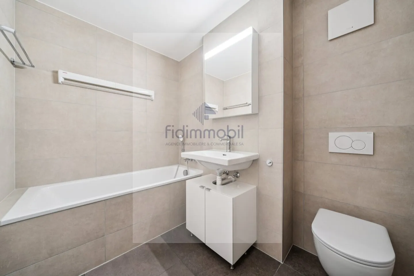 Lussuoso appartamento 3.5 stanze in affitto a St-Aubin - Foto 1 di 11