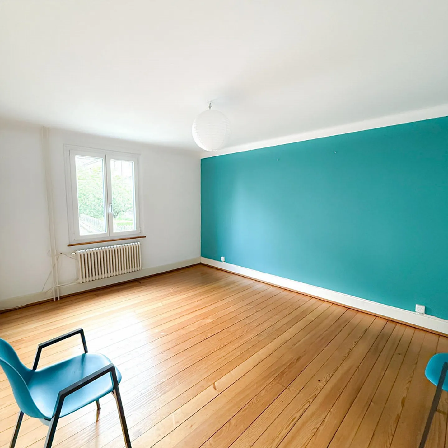 Maison résidentielle avec des possibilités d'utilisation polyvalentes - Photo 3 sur 17