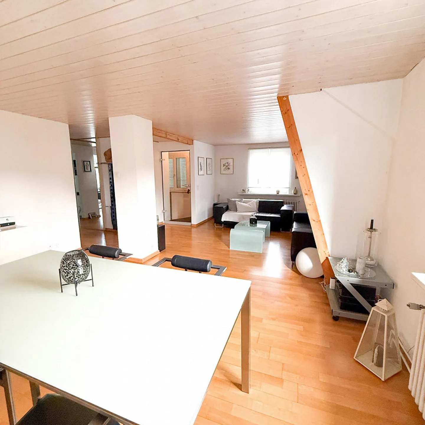 Maison résidentielle avec des possibilités d'utilisation polyvalentes - Photo 9 sur 17