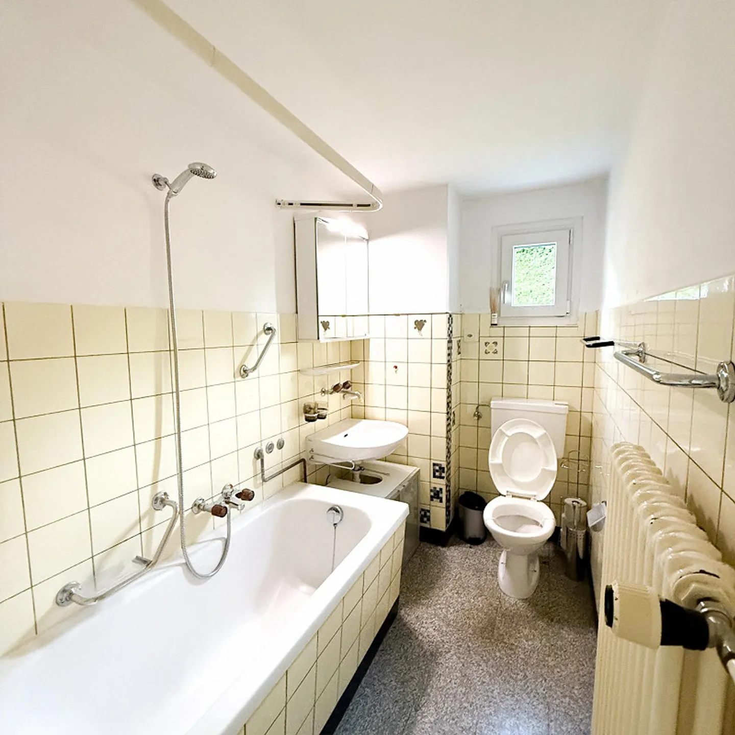 Maison résidentielle avec des possibilités d'utilisation polyvalentes - Photo 15 sur 17