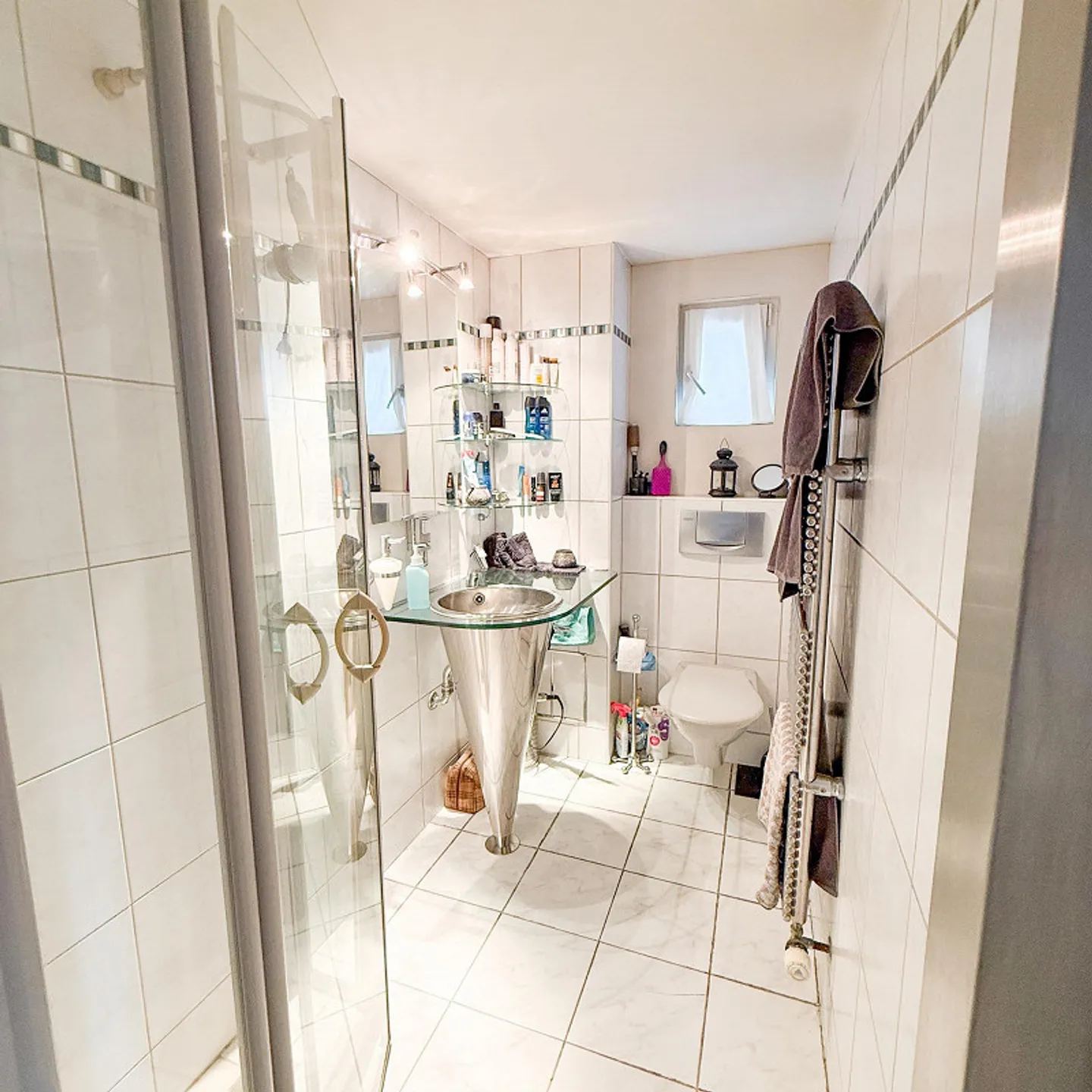 Maison résidentielle avec des possibilités d'utilisation polyvalentes - Photo 16 sur 17