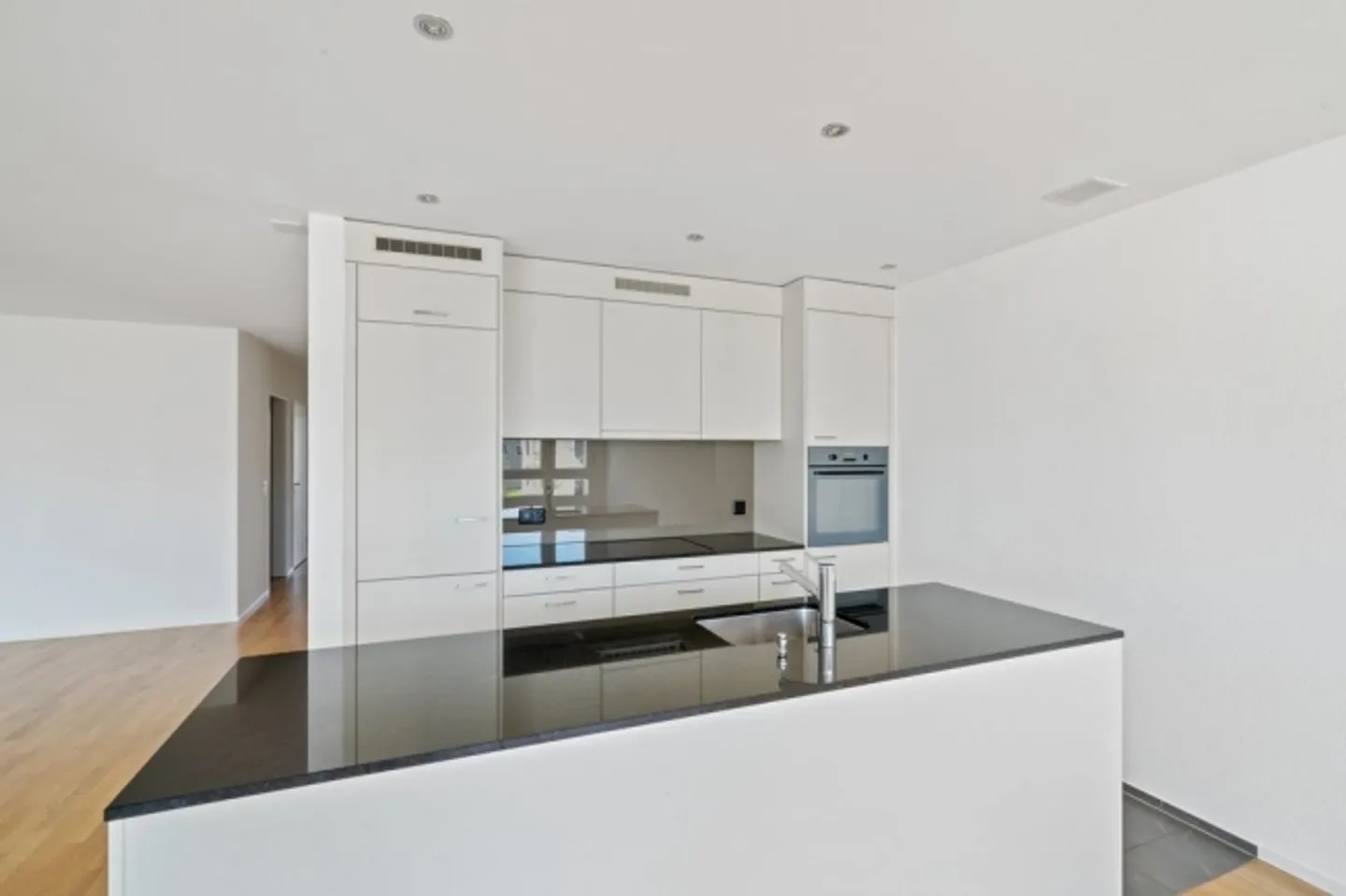 Vie unique dans un emplacement central - Photo 3 sur 9