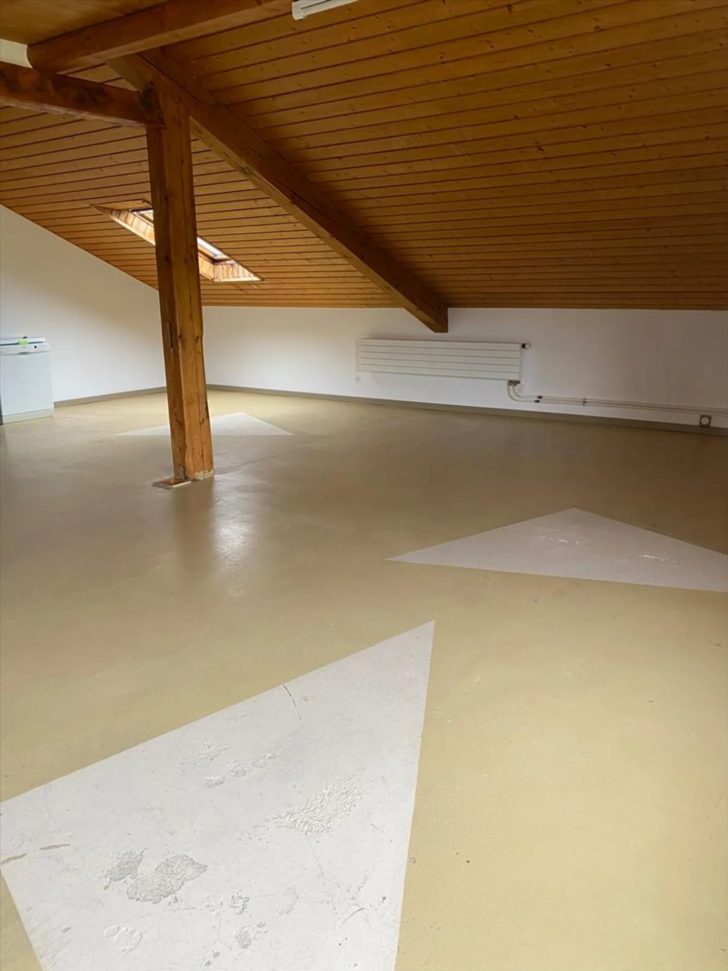 Vucherens - chemin de Montillier 5 - Space for offices, storage or - Photo 2 of 5