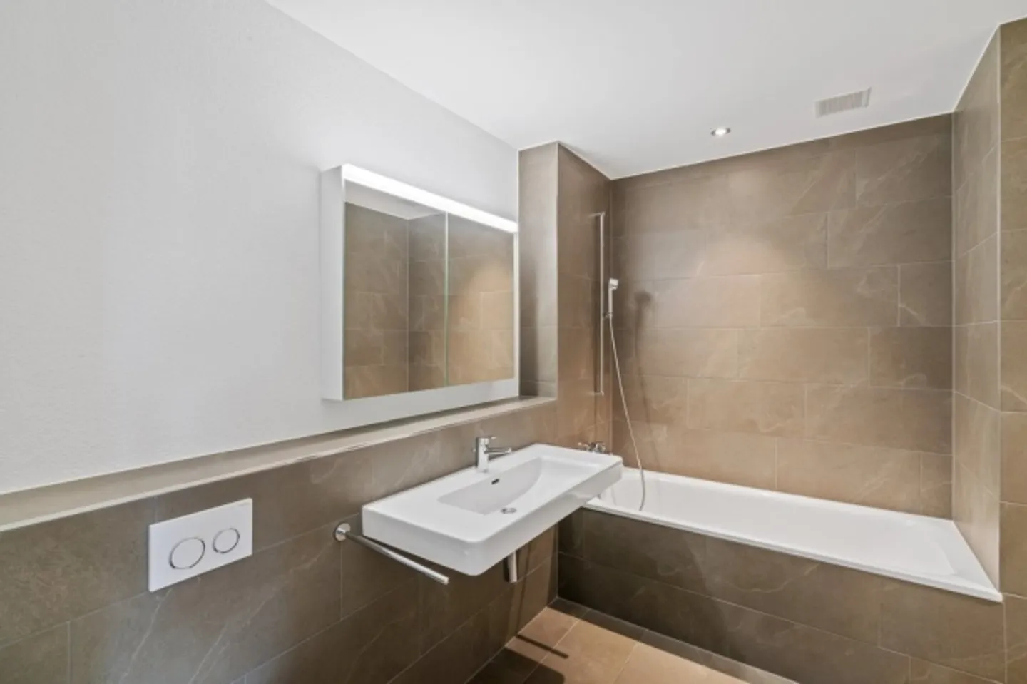 Vie unique dans un emplacement central - Photo 5 sur 9