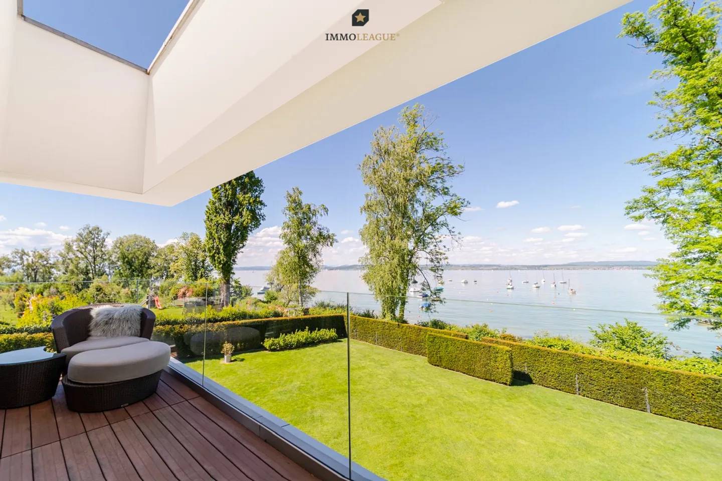 Residenza di lusso in posizione privilegiata con accesso privato al lago. - Foto 1 di 4