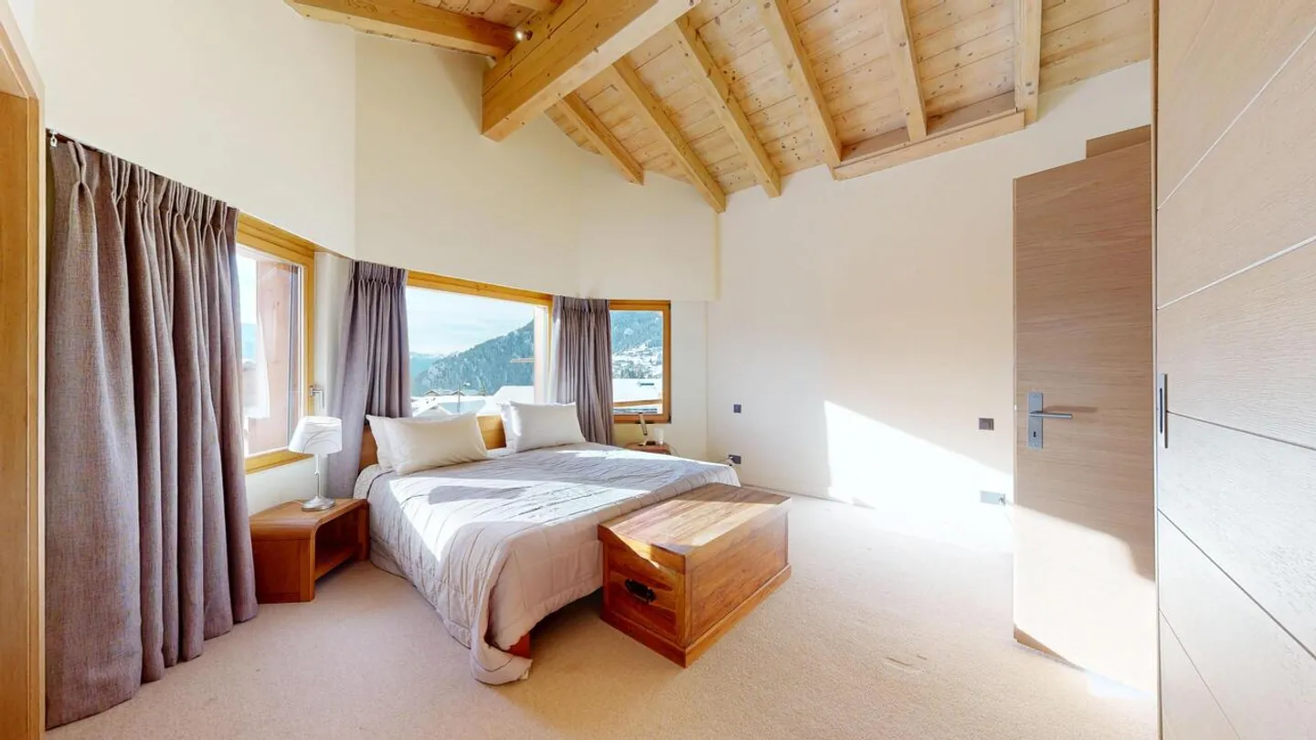 CHALET 8 STANZE NEL CENTRO DI VERBIER CON 1 APPARTAMENTO INDIPENDENTE - Foto 12 di 44