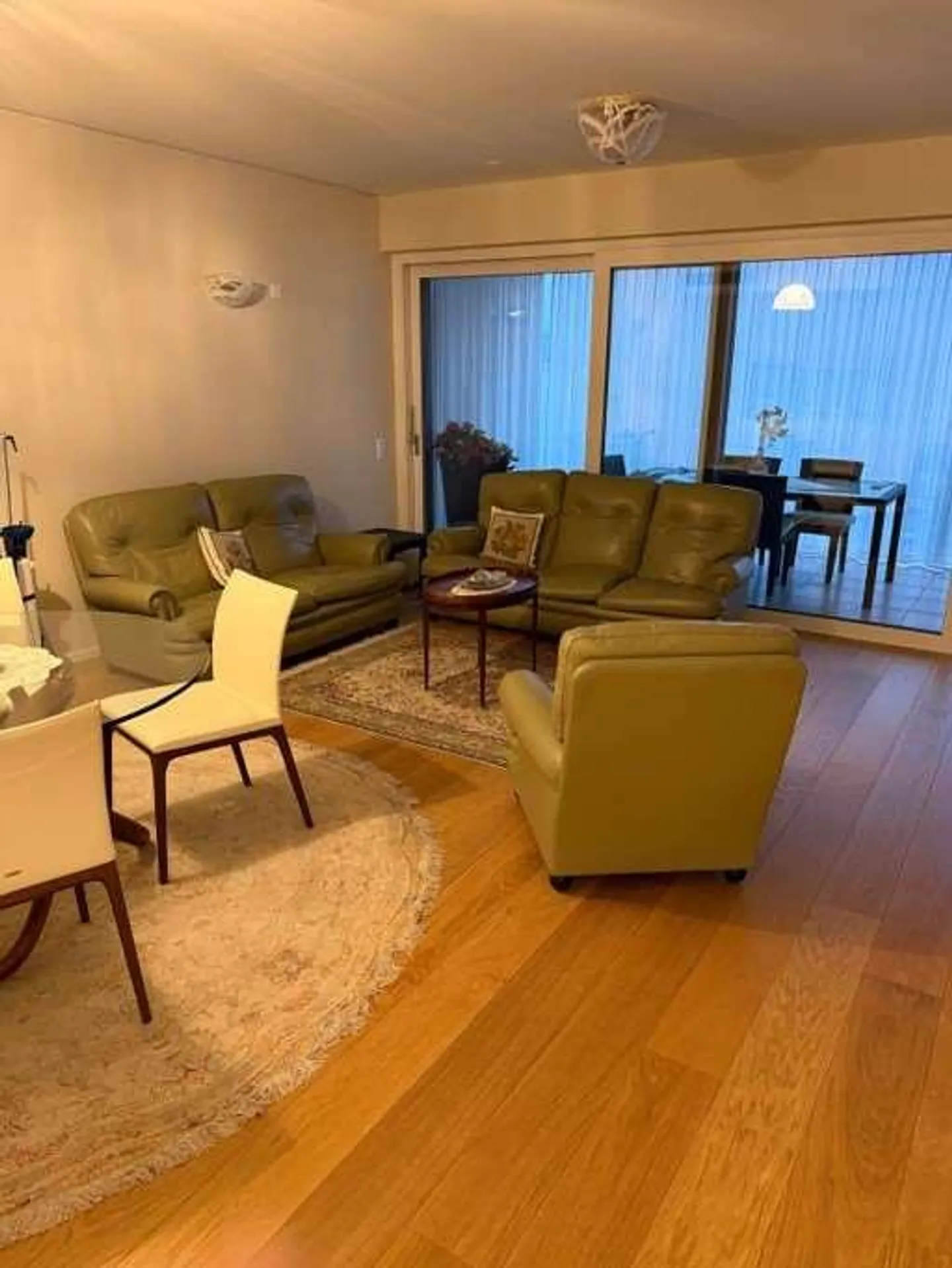 Appartement élégant de 3,5 pièces avec vue sur le lac - Photo 5 sur 13