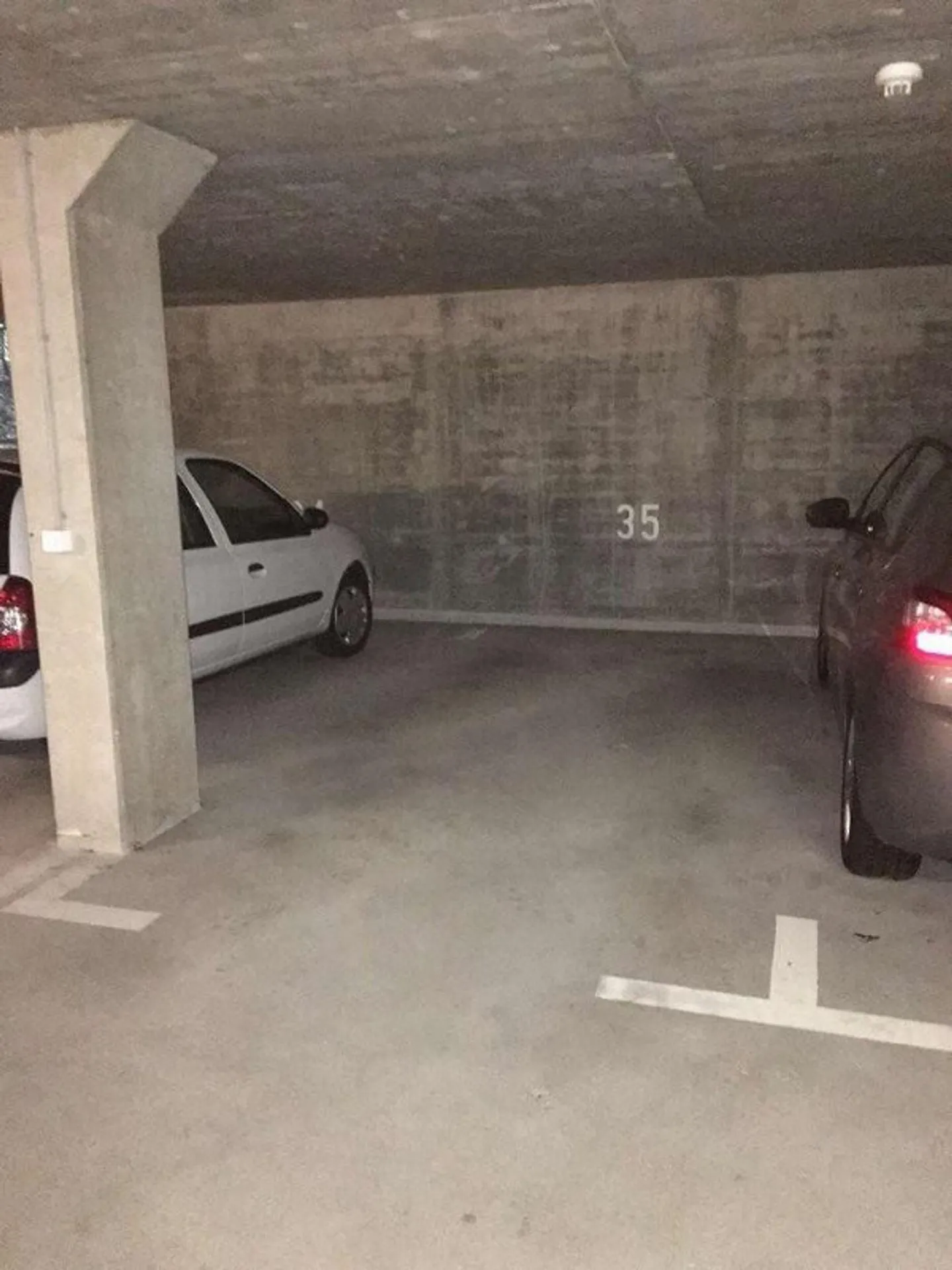 Parking space near the train station in Solothurn - Photo 2 of 2