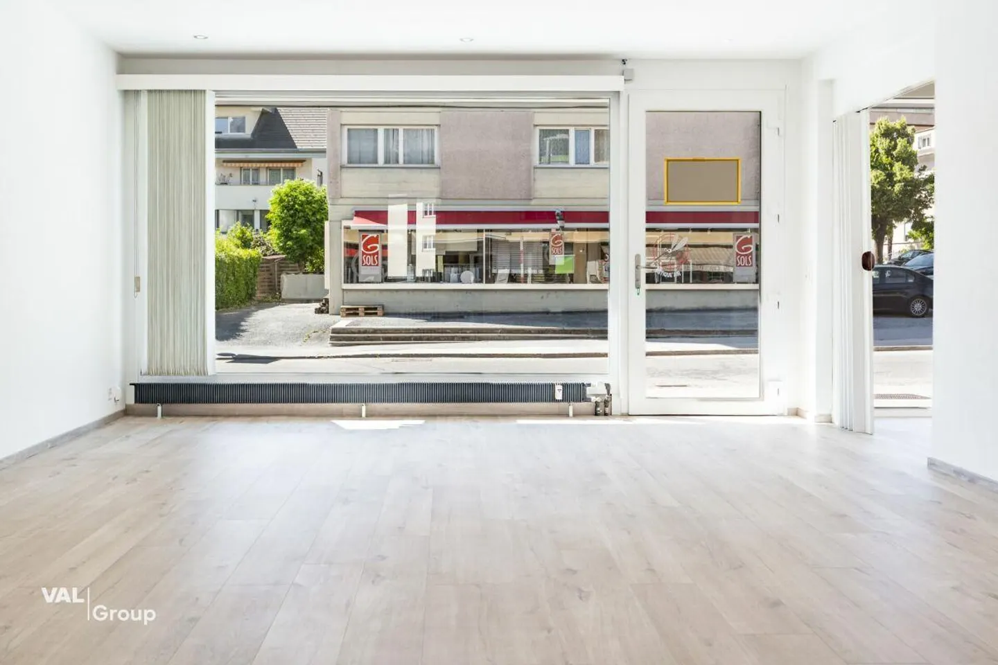 Vielseitiger Gewerberaum, Büros, Licht, Sichtbarkeit - Foto 1 von 10