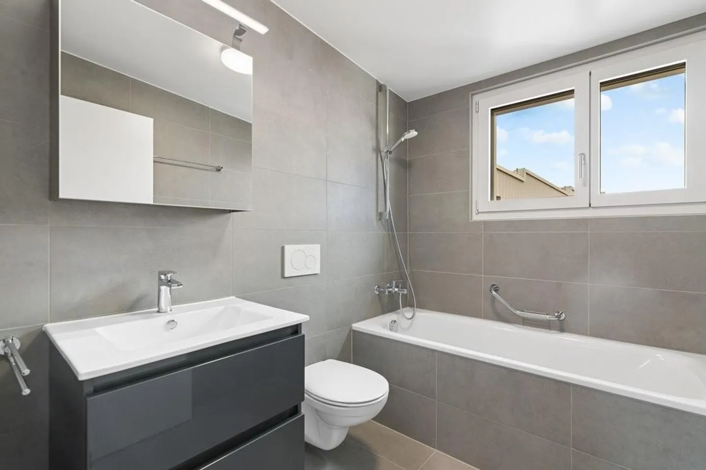 Duplex Elegante Vicino al Centro - Foto 11 di 12