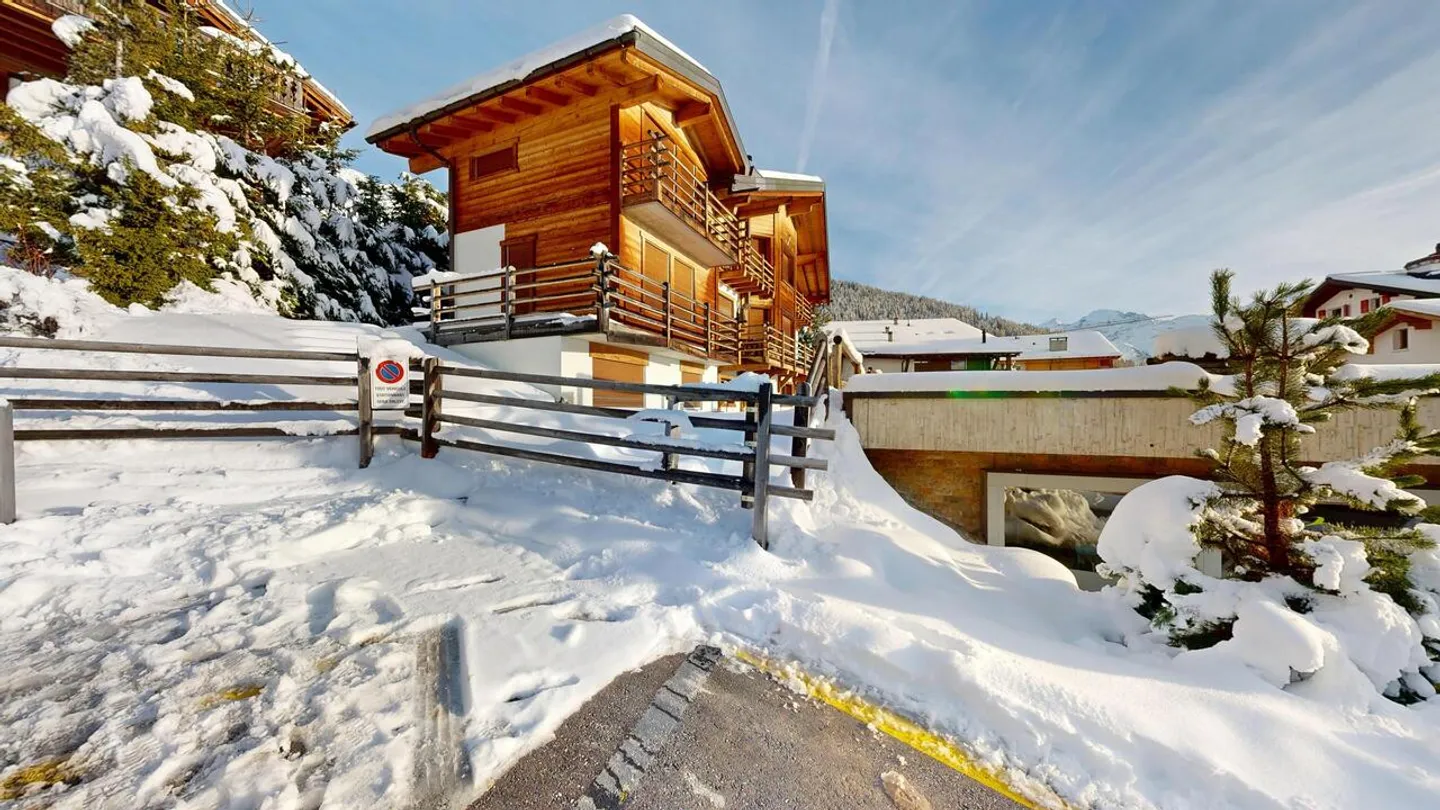 CHALET 8 STANZE NEL CENTRO DI VERBIER CON 1 APPARTAMENTO INDIPENDENTE - Foto 43 di 44