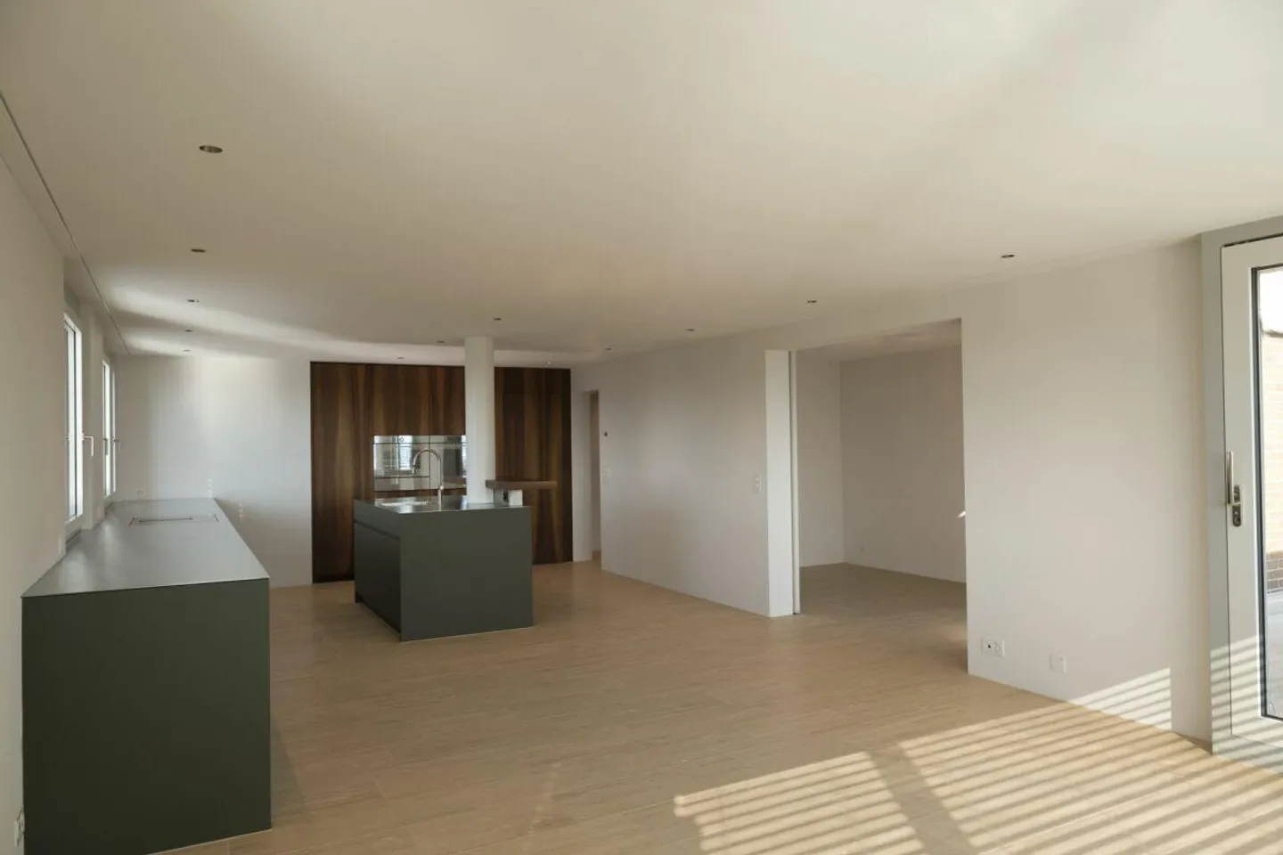 Appartamento esclusivo con terrazza e vista lago - Foto 4 di 8