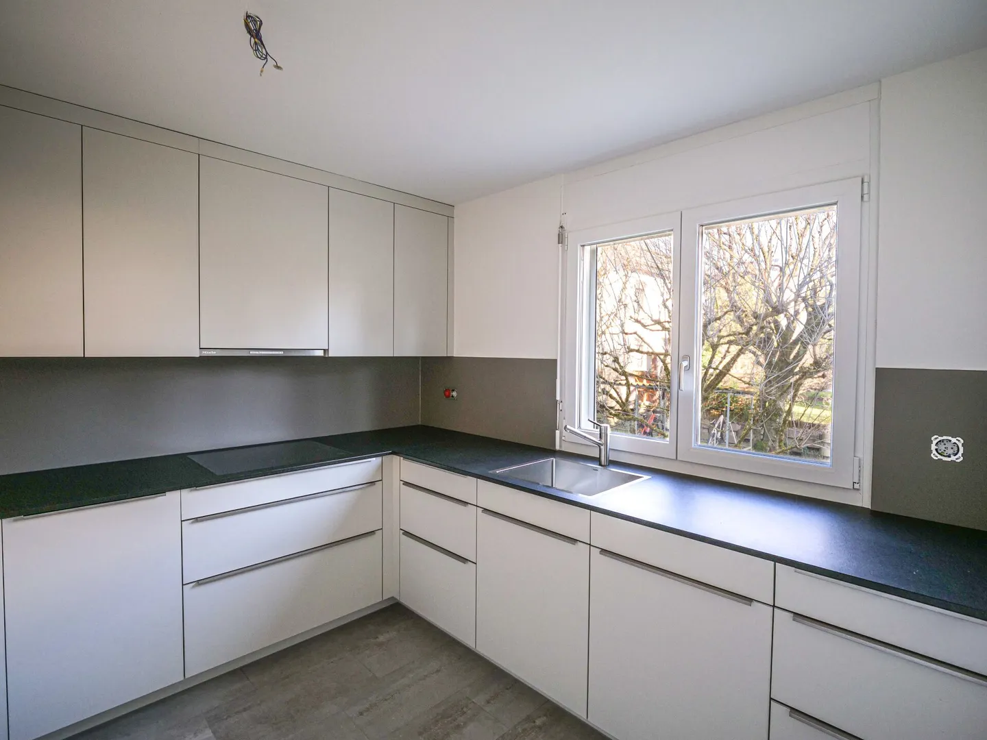 Renovated apartment in a quiet neighborhood - Photo 3 of 5