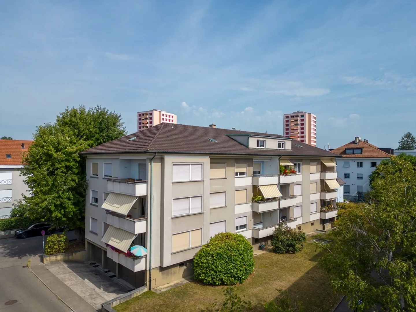 4 Room Apartment in Allschwil with Two Balconies - Photo 1 of 19