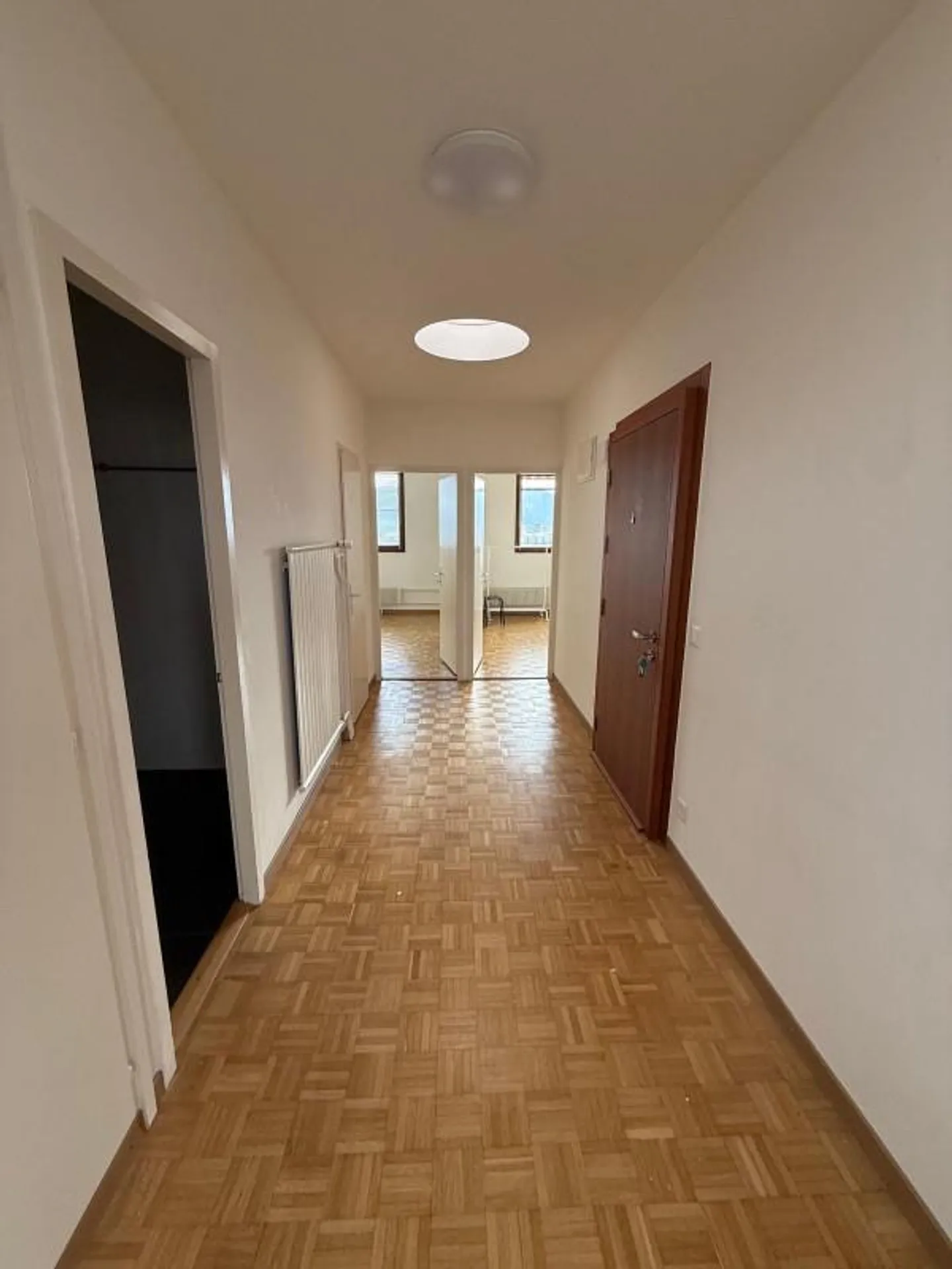 Beeindruckendes Penthouse mit Terrasse - Foto 3 von 8