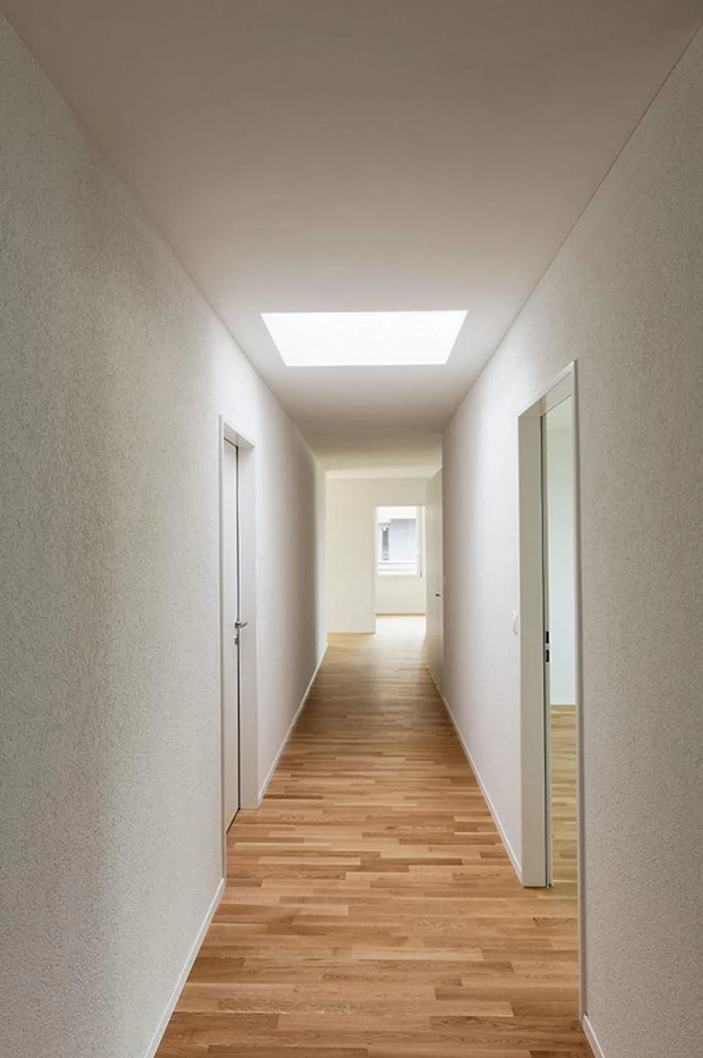 MODERN LIVING NEAR PRATTELN STATION - Photo 6 of 7