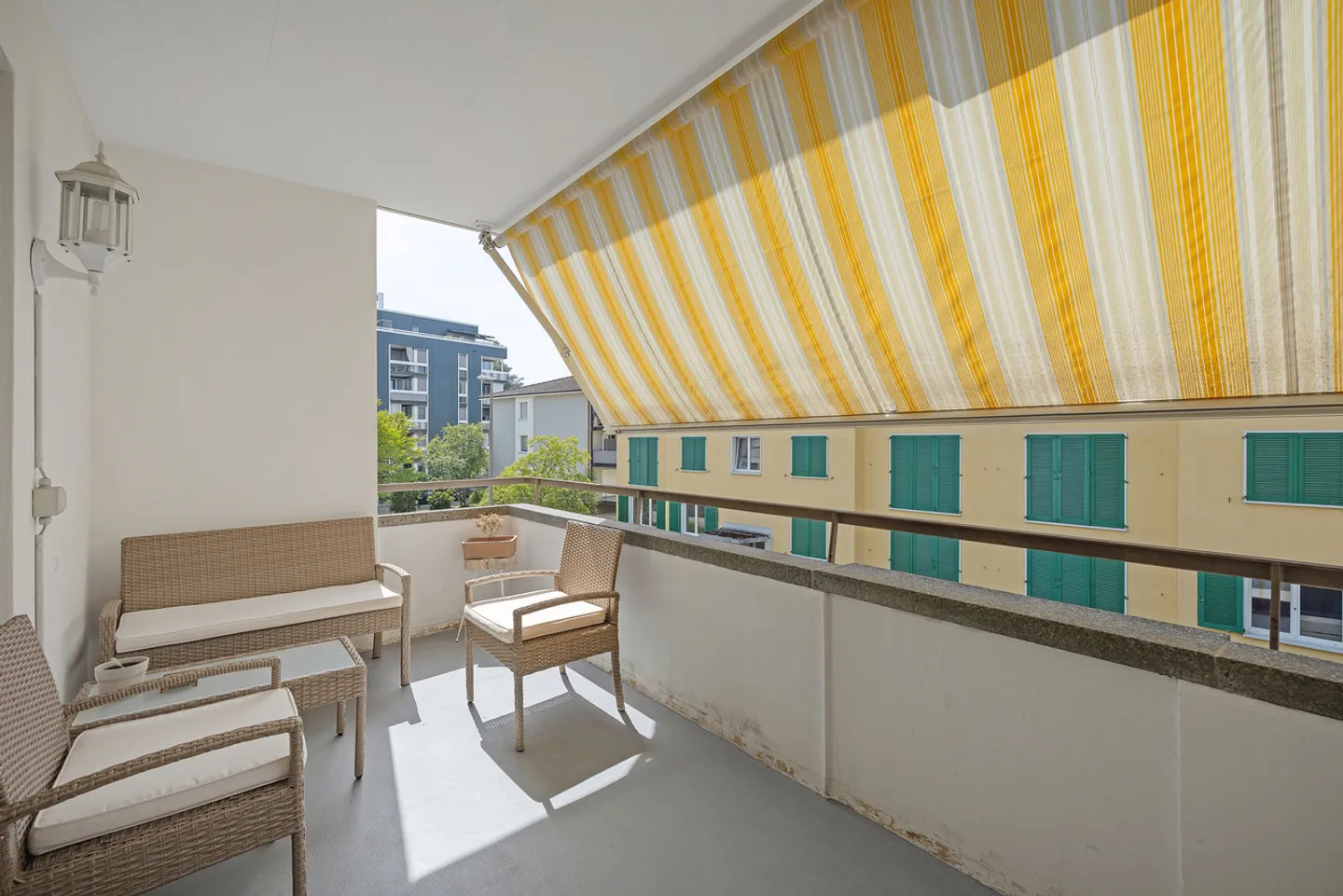 4 Room Apartment in Allschwil with Two Balconies - Photo 7 of 19