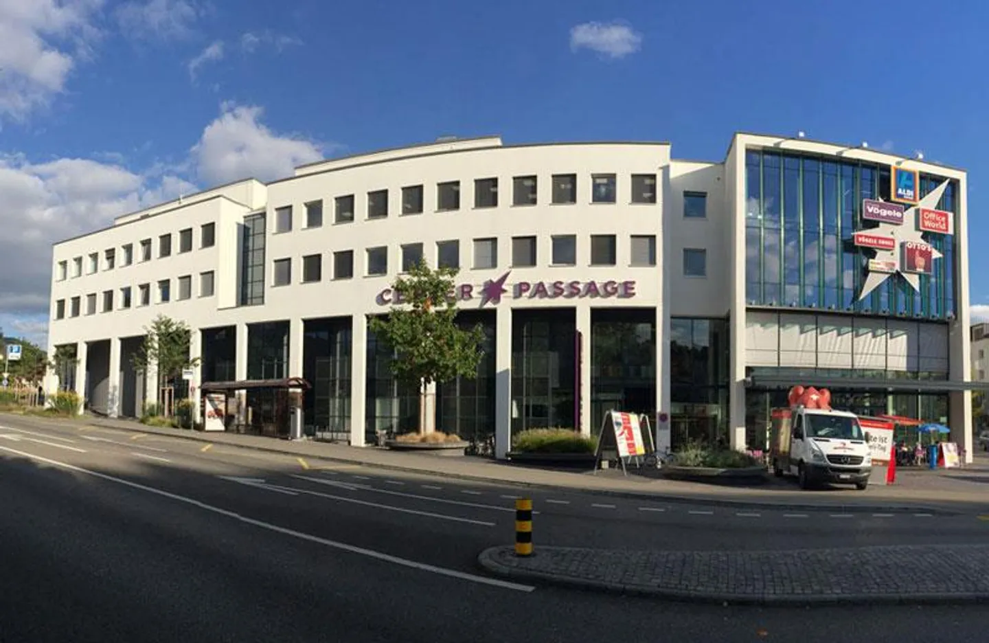 Spazio ufficio centrale in posizione privilegiata a Wettingen - Foto 2 di 4