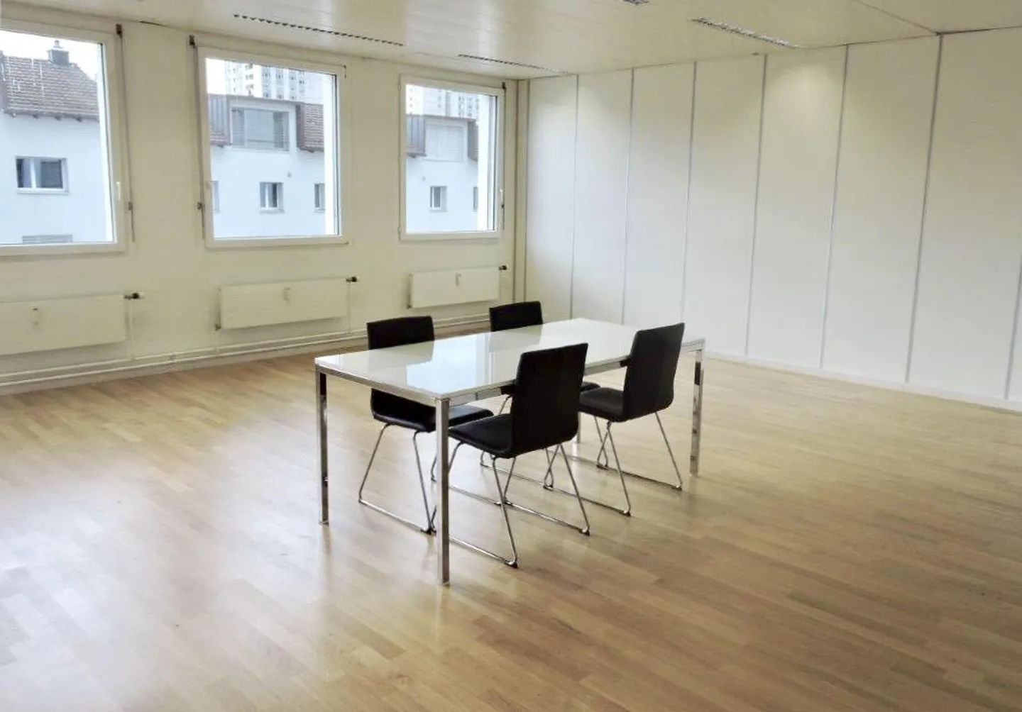 Spazio ufficio centrale in posizione privilegiata a Wettingen - Foto 3 di 4