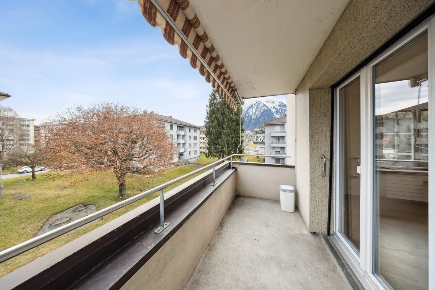 Appartamento confortevole con 4 stanze in affitto a Spiez - Foto 3 di 10