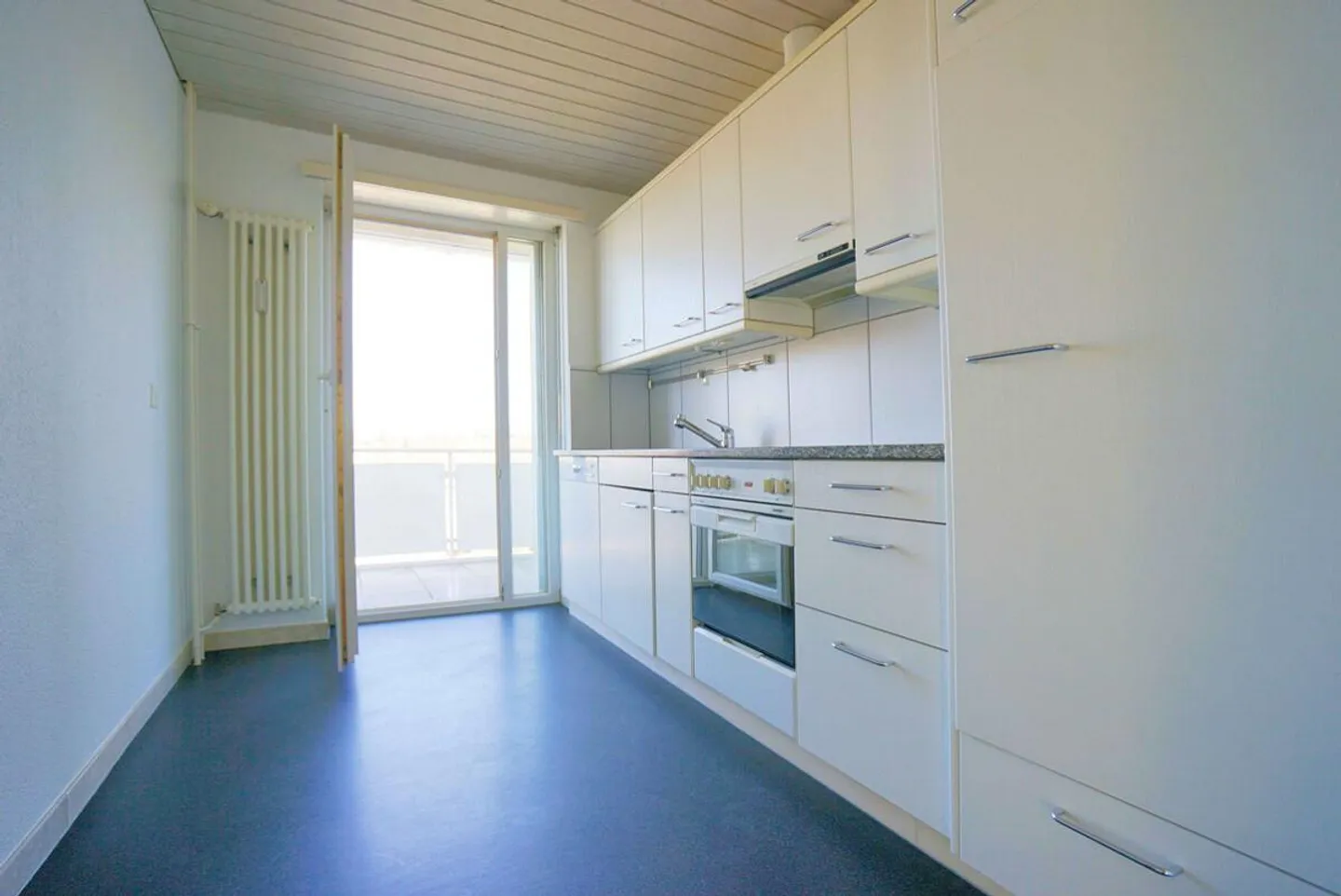 Charming 2.5-room apartment in a popular location! - Photo 6 of 8