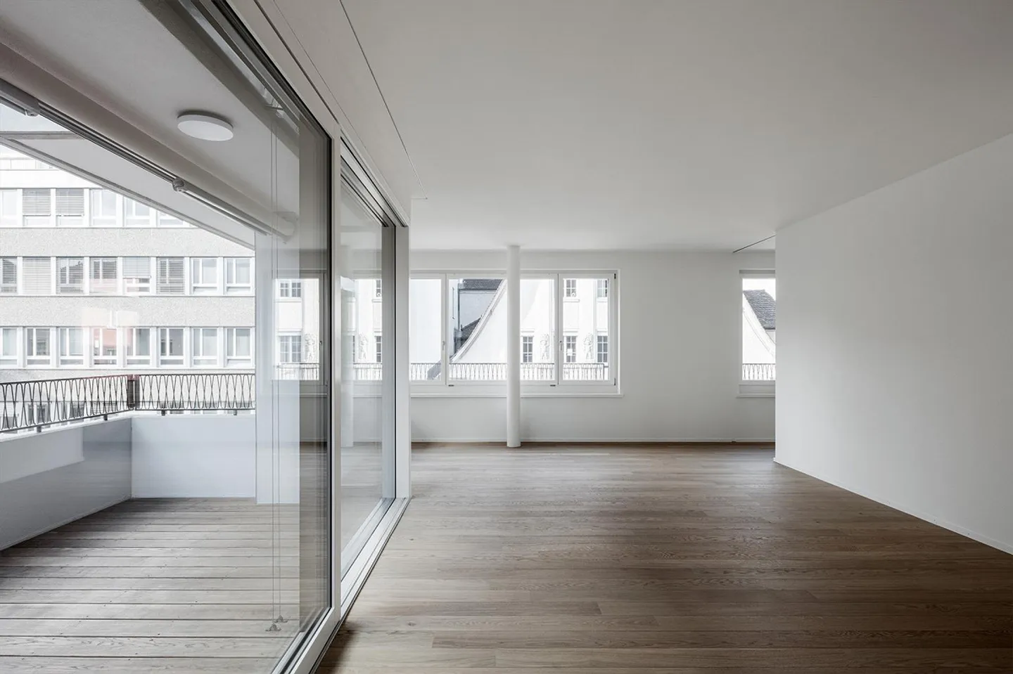 Modern and bright 3.5-room apartment in the best location - Photo 5 of 8