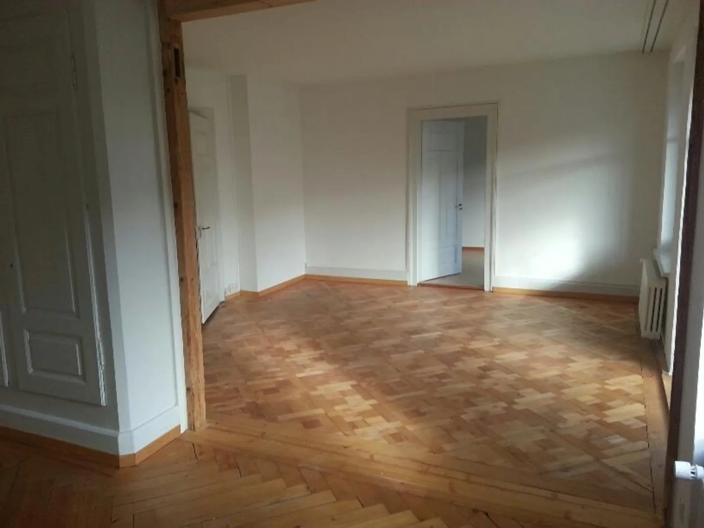 Incantevole Appartamento in Stile Liberty nel Quartiere Othmar - Foto 3 di 9