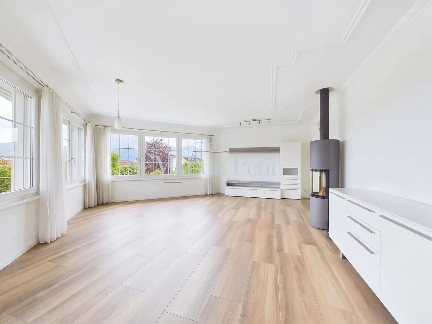 Spacious Family Home with Mountain View - Photo 6 of 13