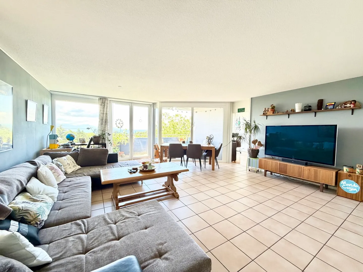 Helles Apartment mit Seeblick - Foto 2 von 9