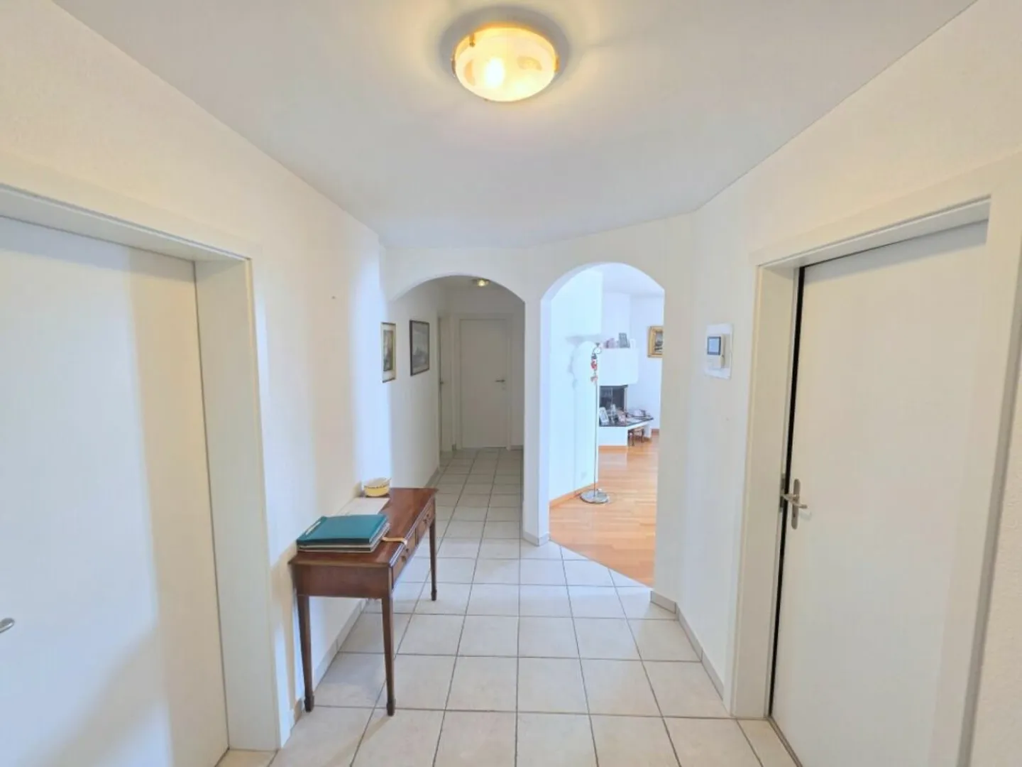 Charmante Dachwohnung mit Aussicht - Foto 14 von 26