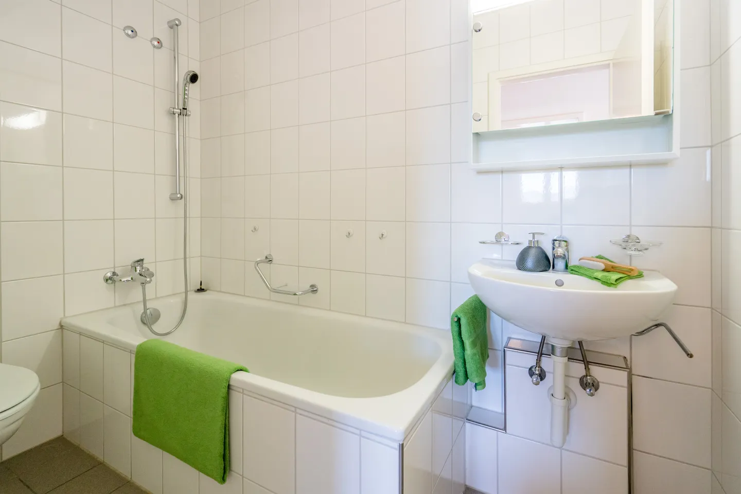 Appartamento in affitto - Foto 3 di 5