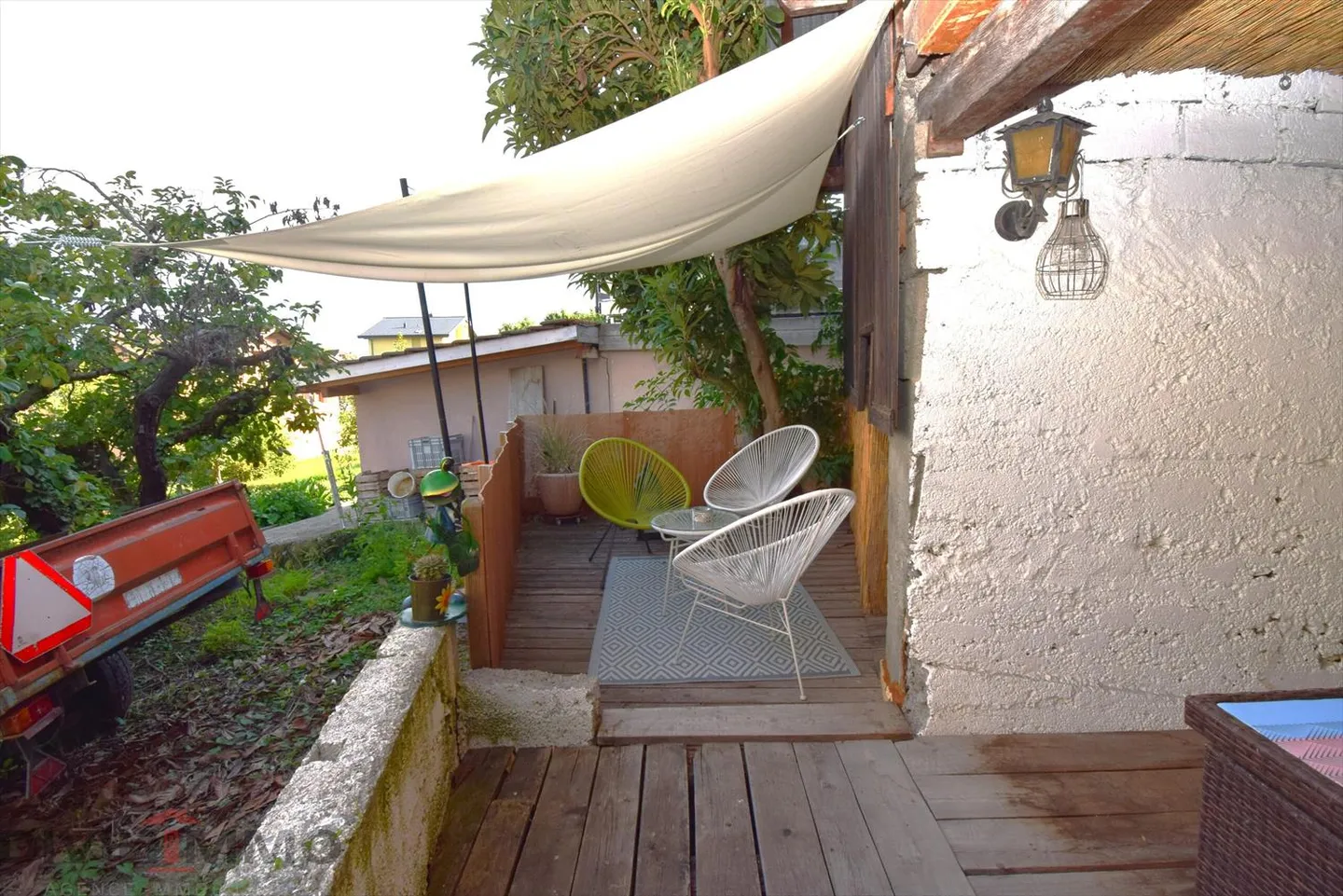 Affascinante fienile con giardino, box garage e posto auto - Foto 1 di 3