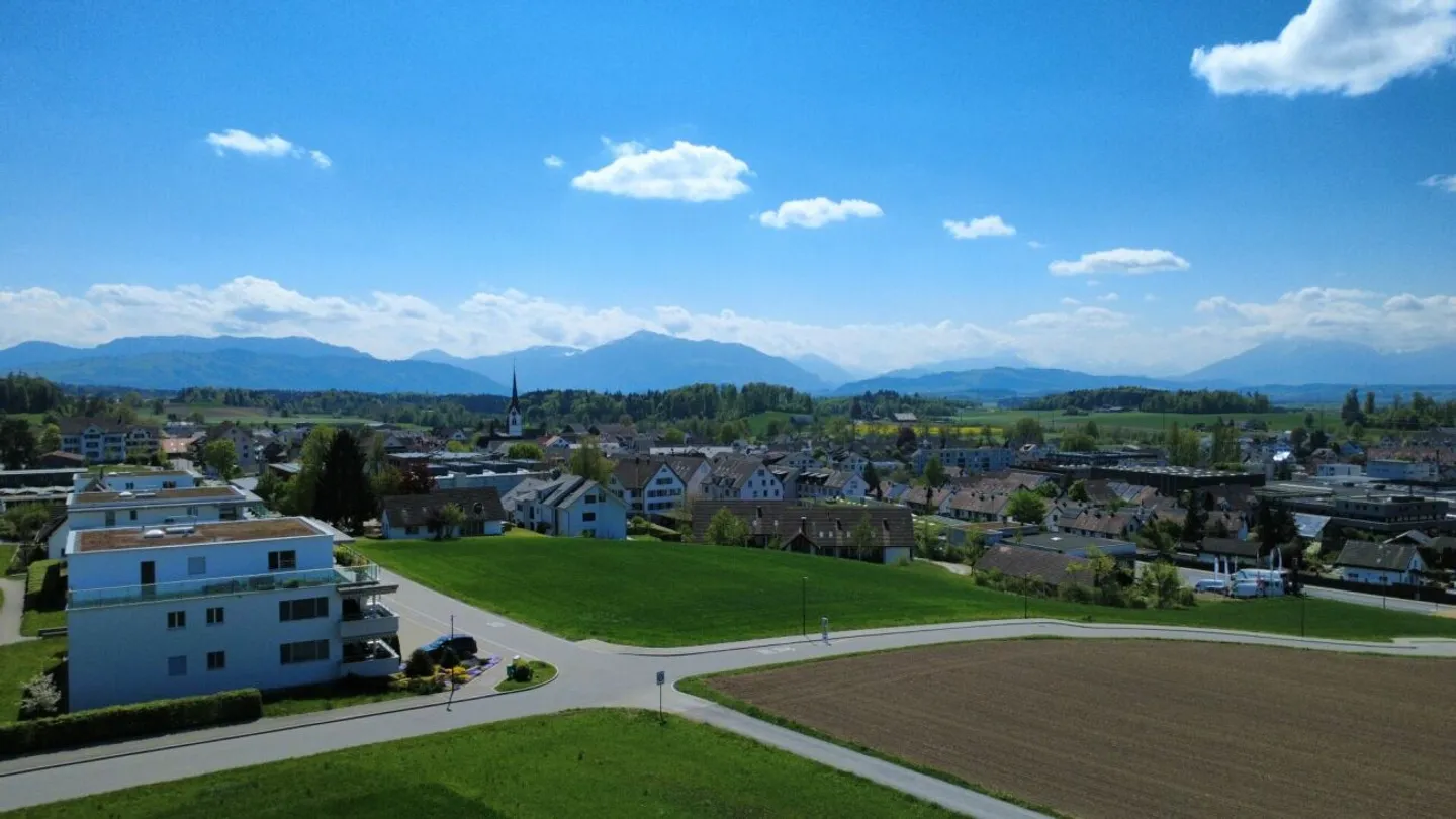 Charmante Dachwohnung mit Aussicht - Foto 24 von 26
