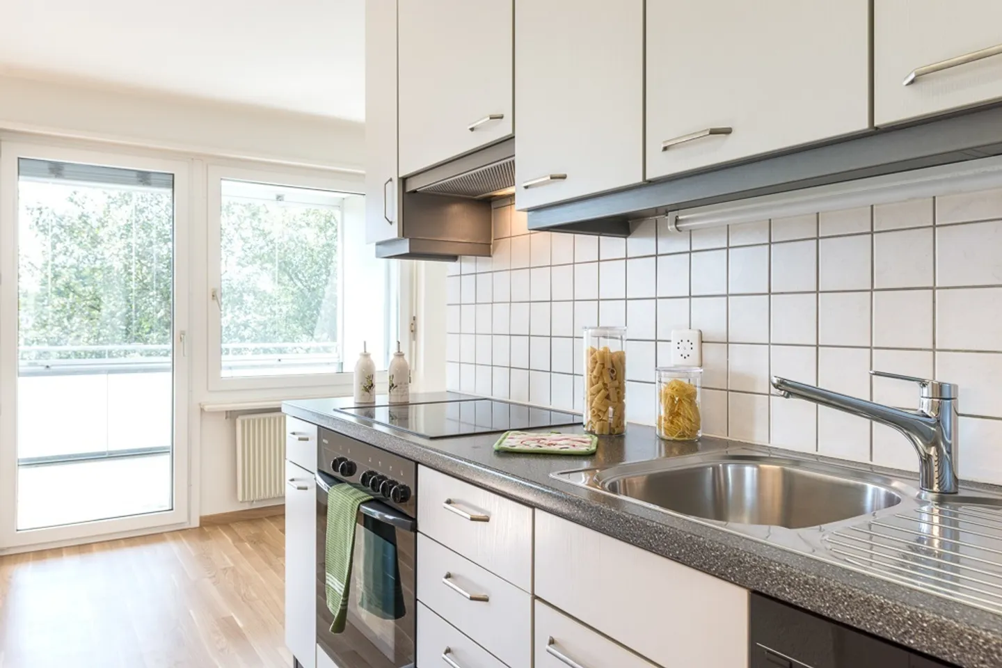 Helle Wohnung mit guter Anbindung - Foto 3 von 9