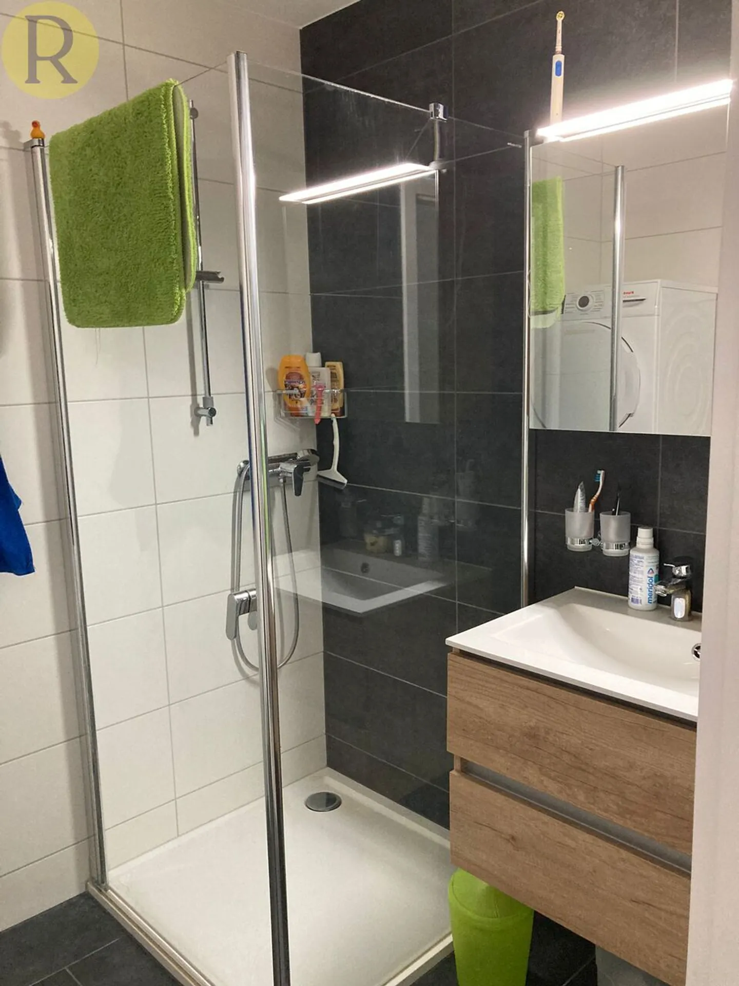 Bel appartement de 2,5 pièces avec jardin et loggia - Photo 5 sur 11